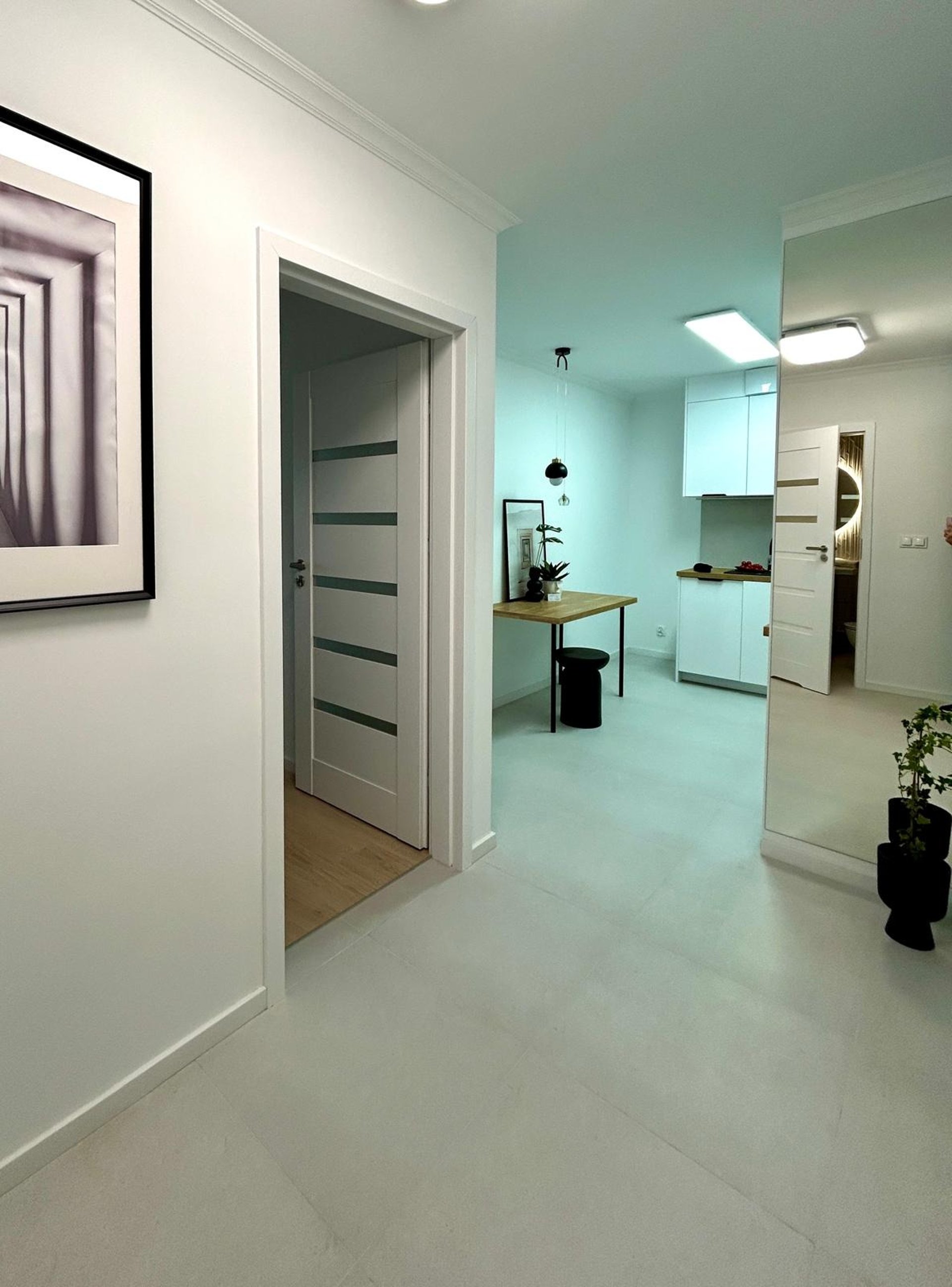 black and white bed linen