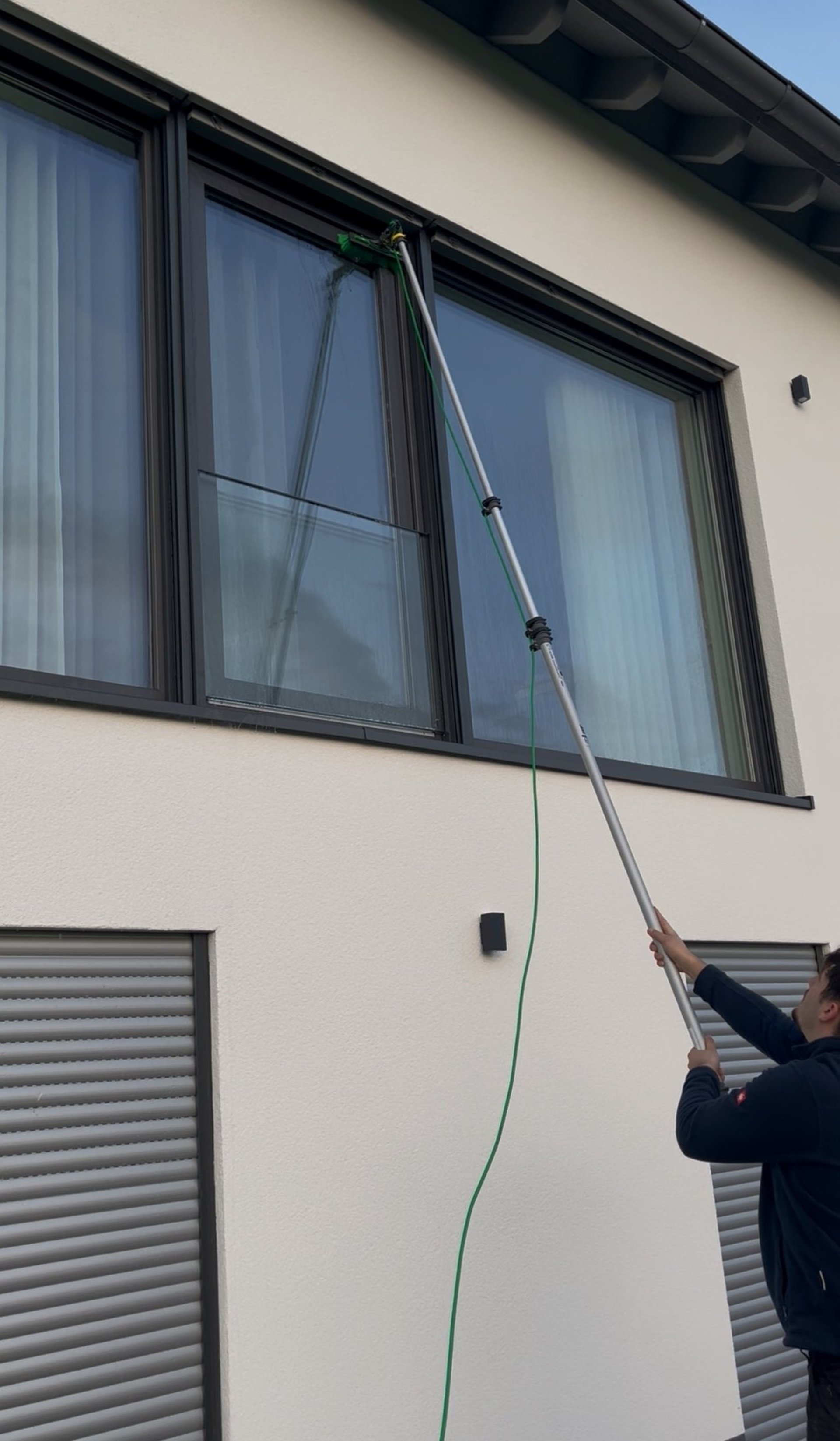black and brown leather padded tub sofa