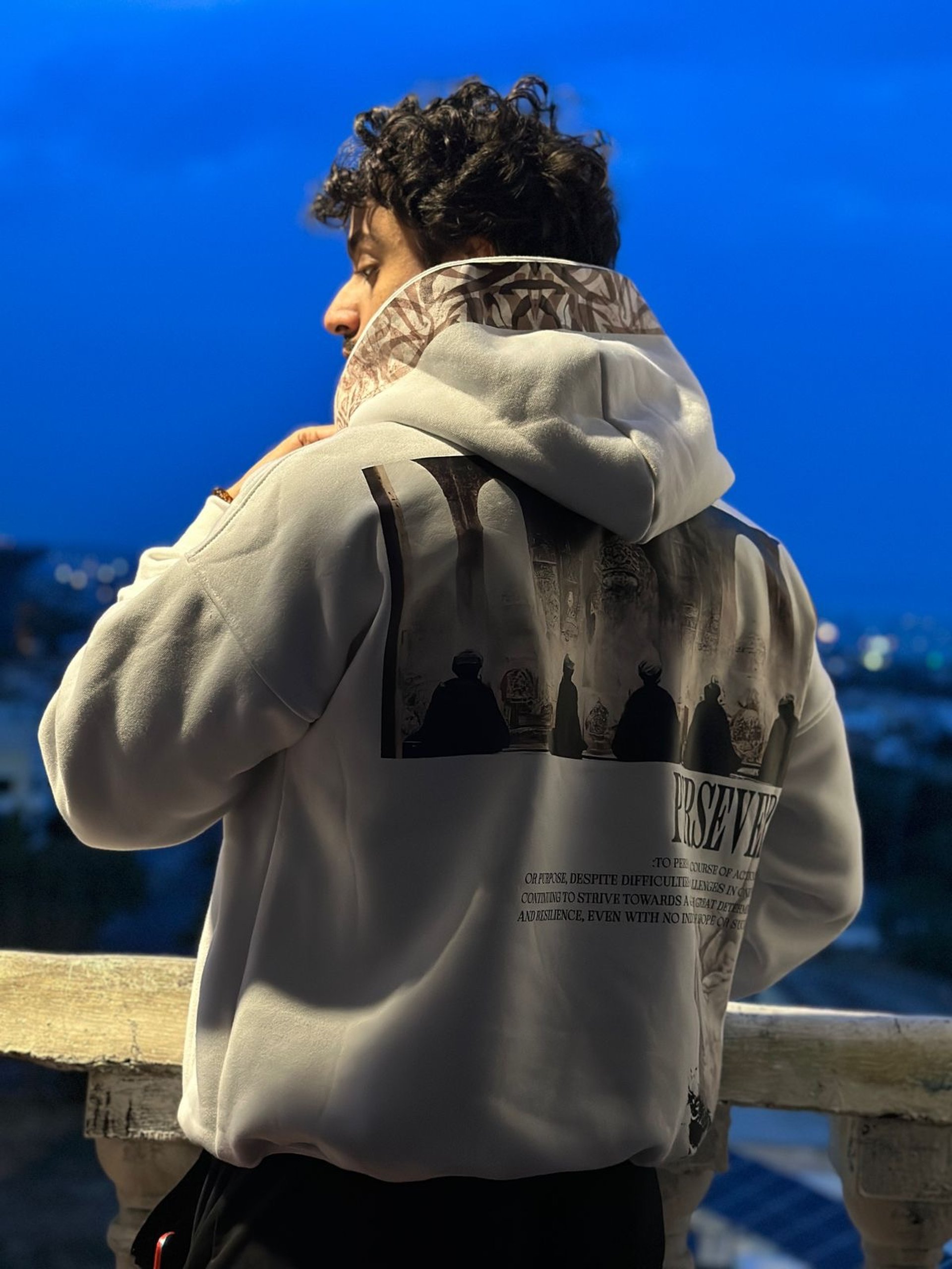 black and white bed linen