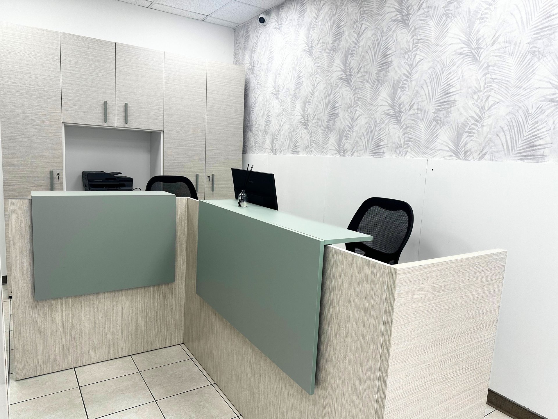 black and white bed linen