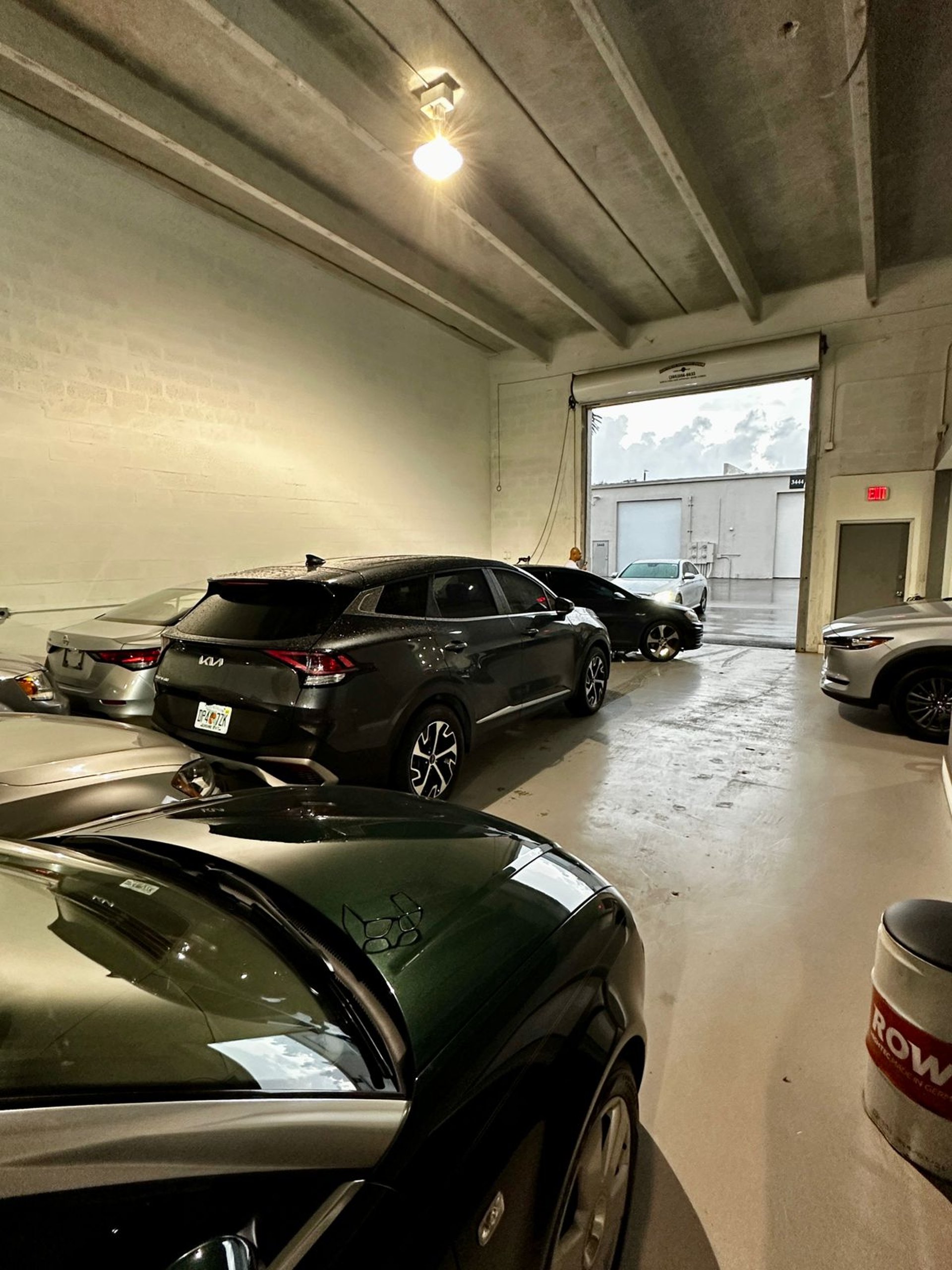 black and white bed linen