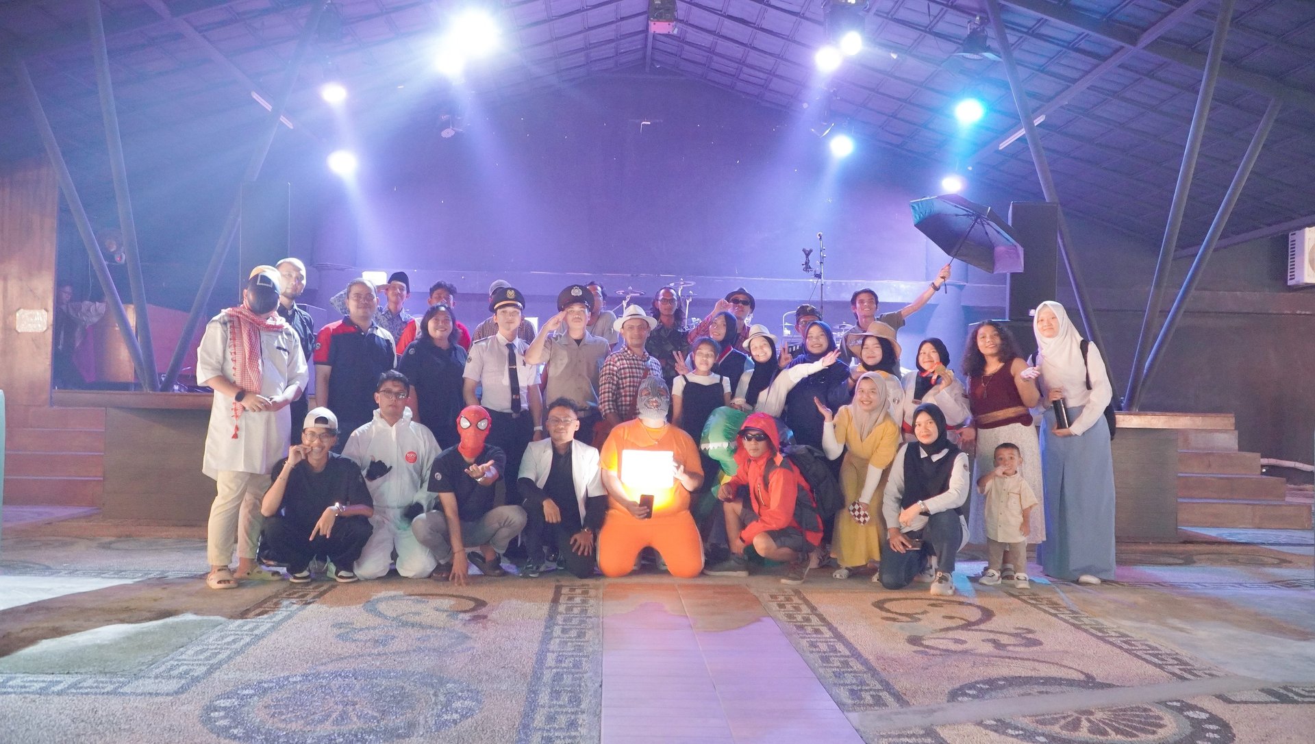 black and brown leather padded tub sofa