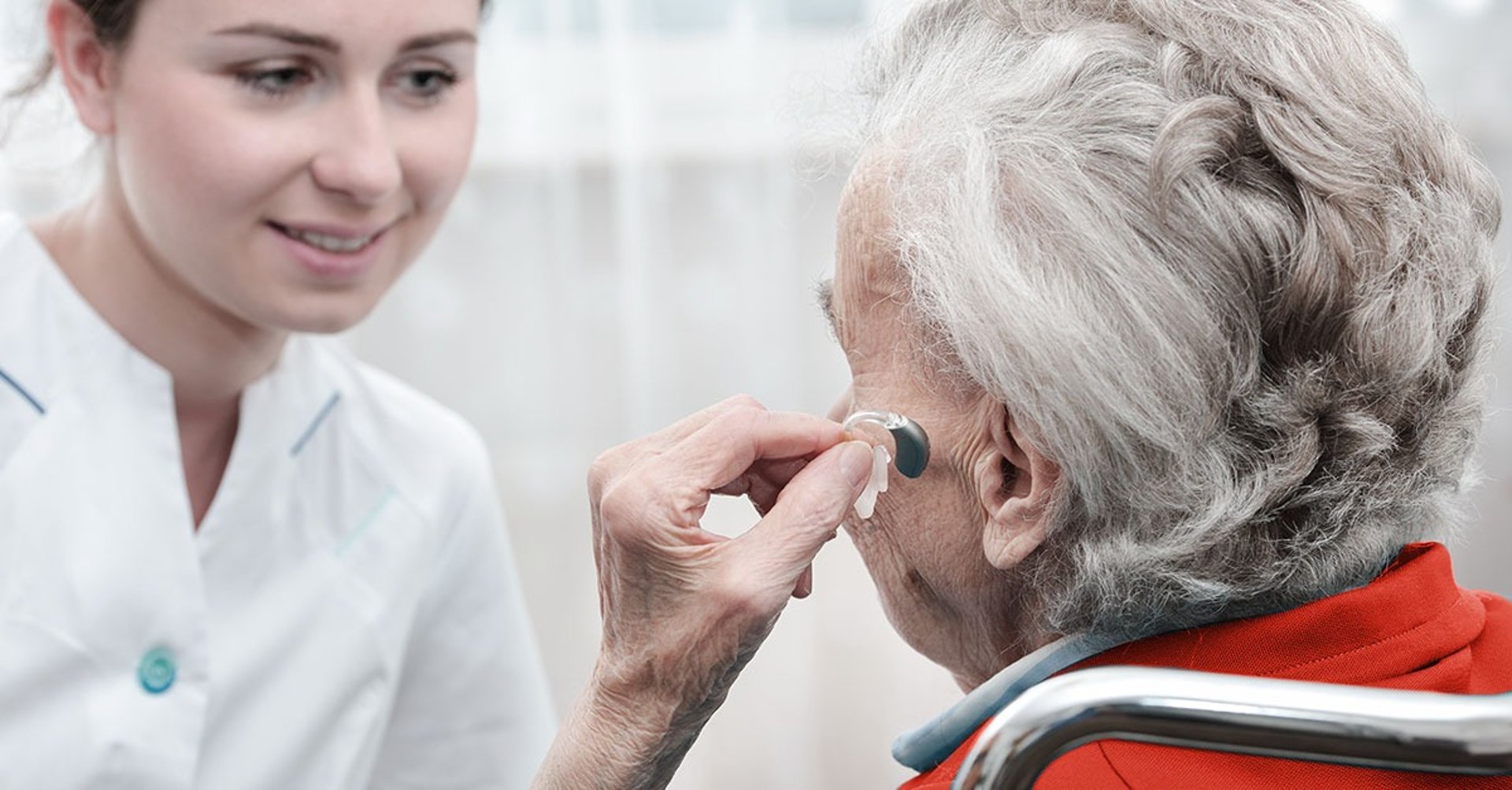 white ceramic sink near white ceramic sink