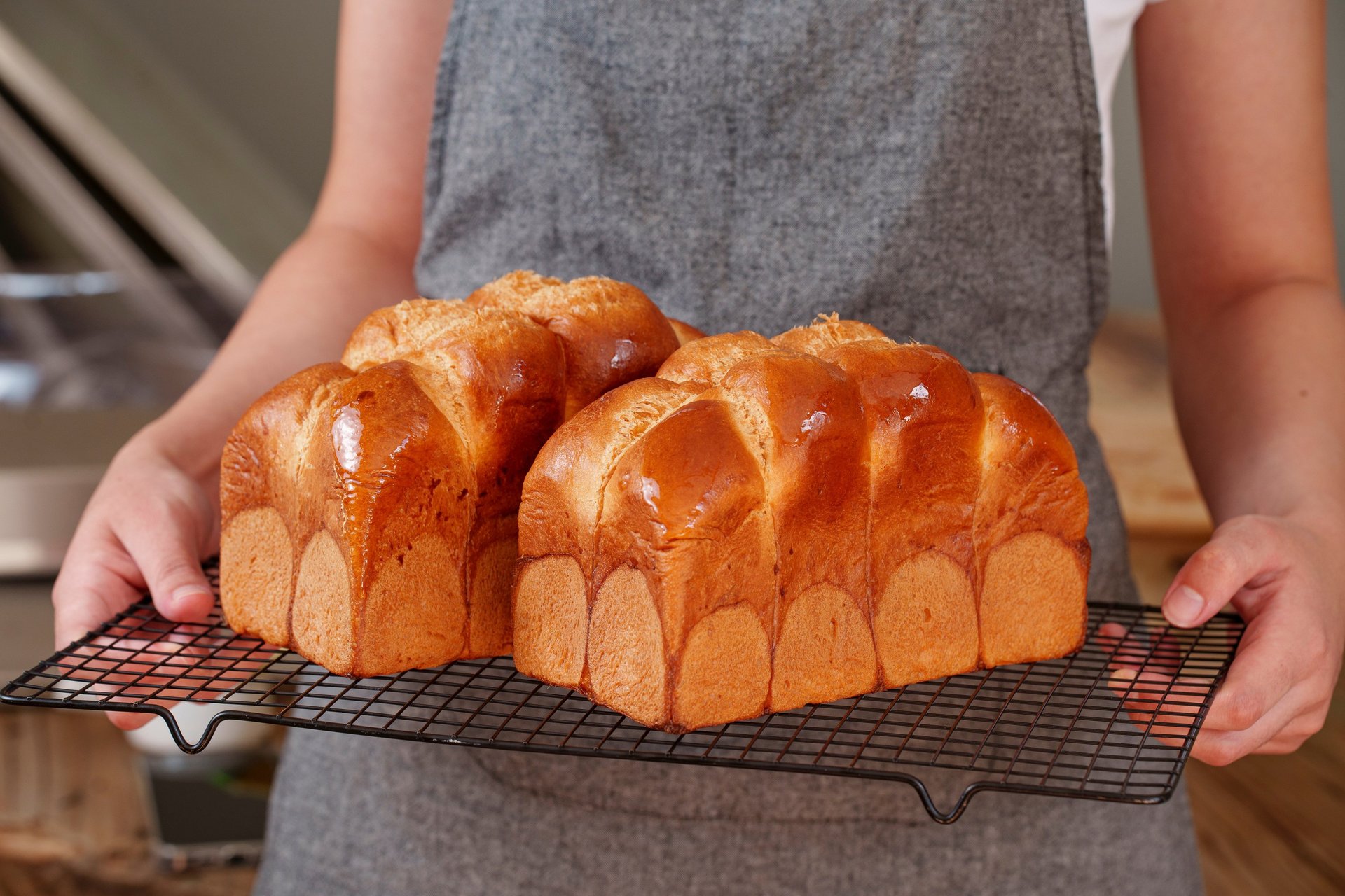 black and white bed linen