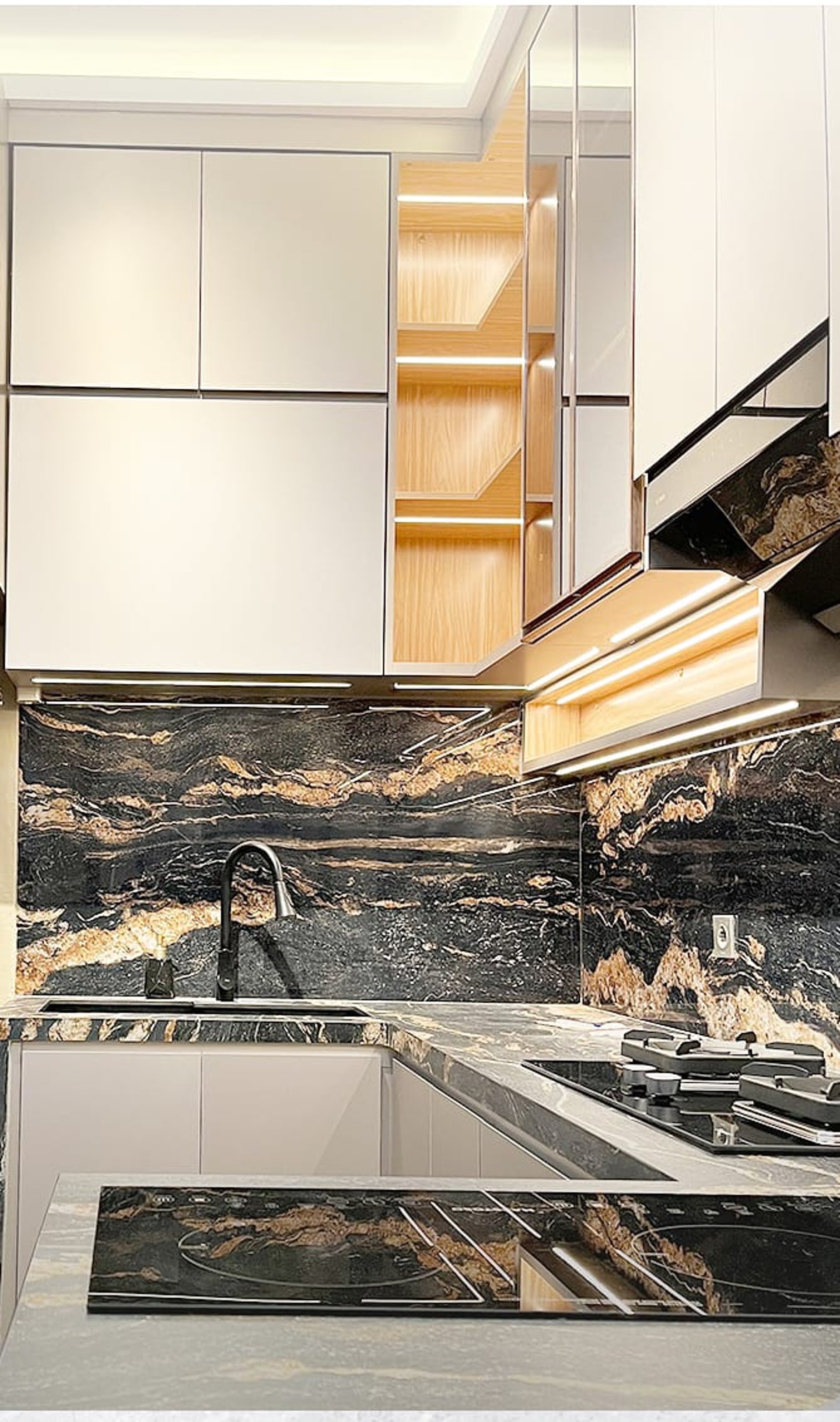 black and white bed linen