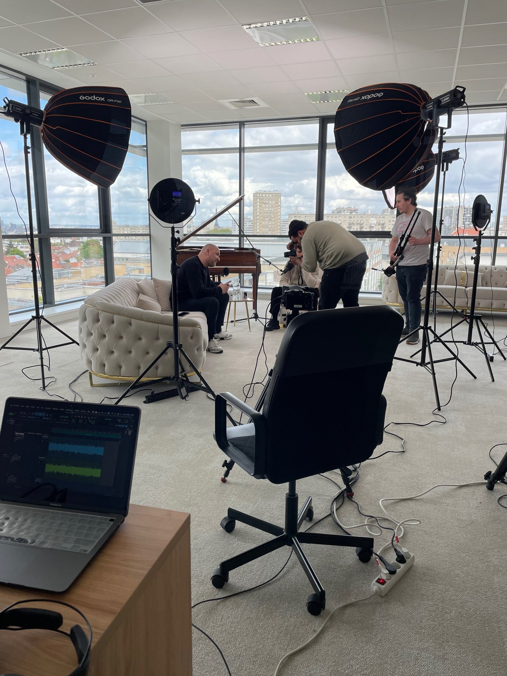 black and brown leather padded tub sofa