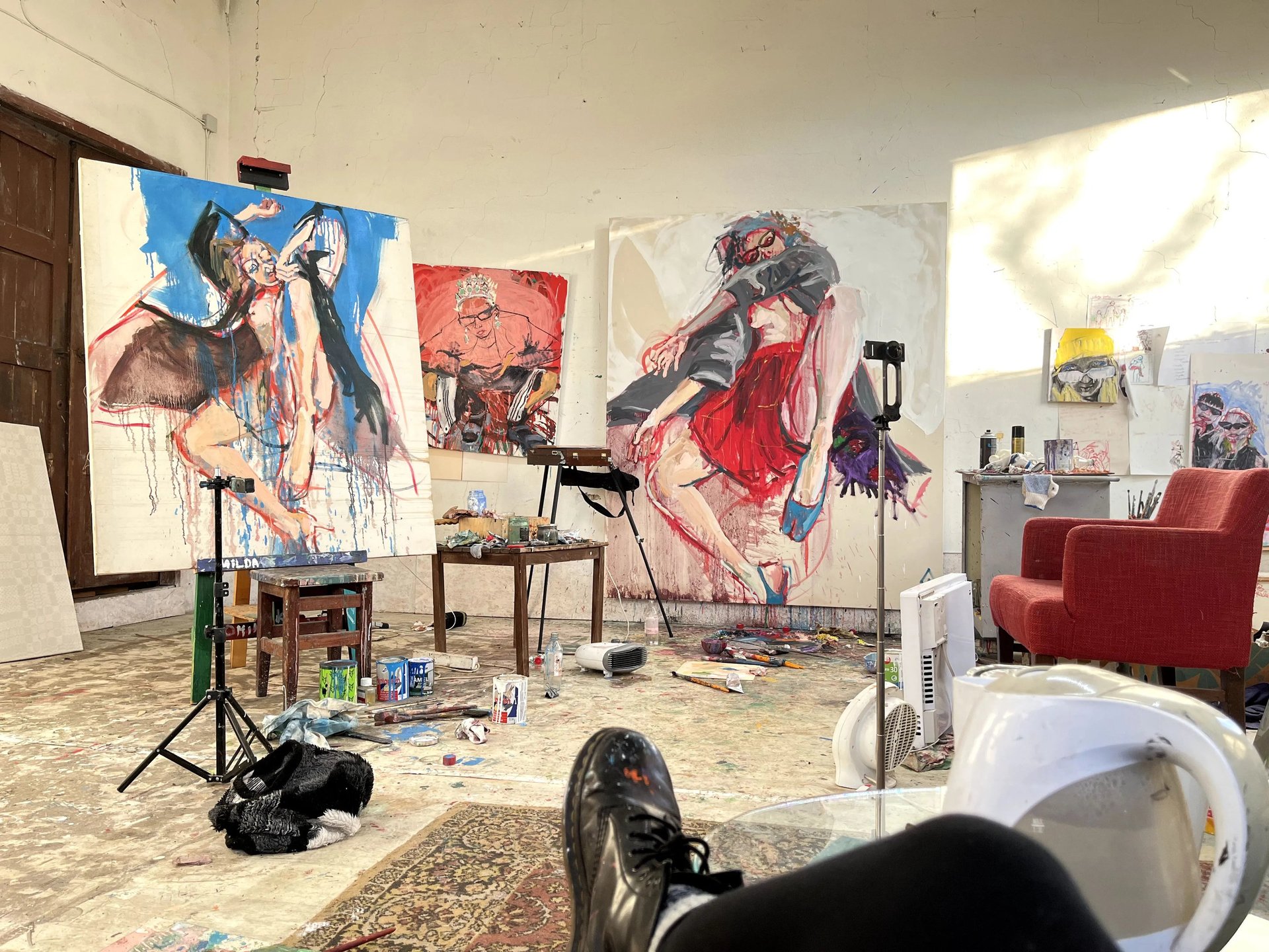 black and white bed linen