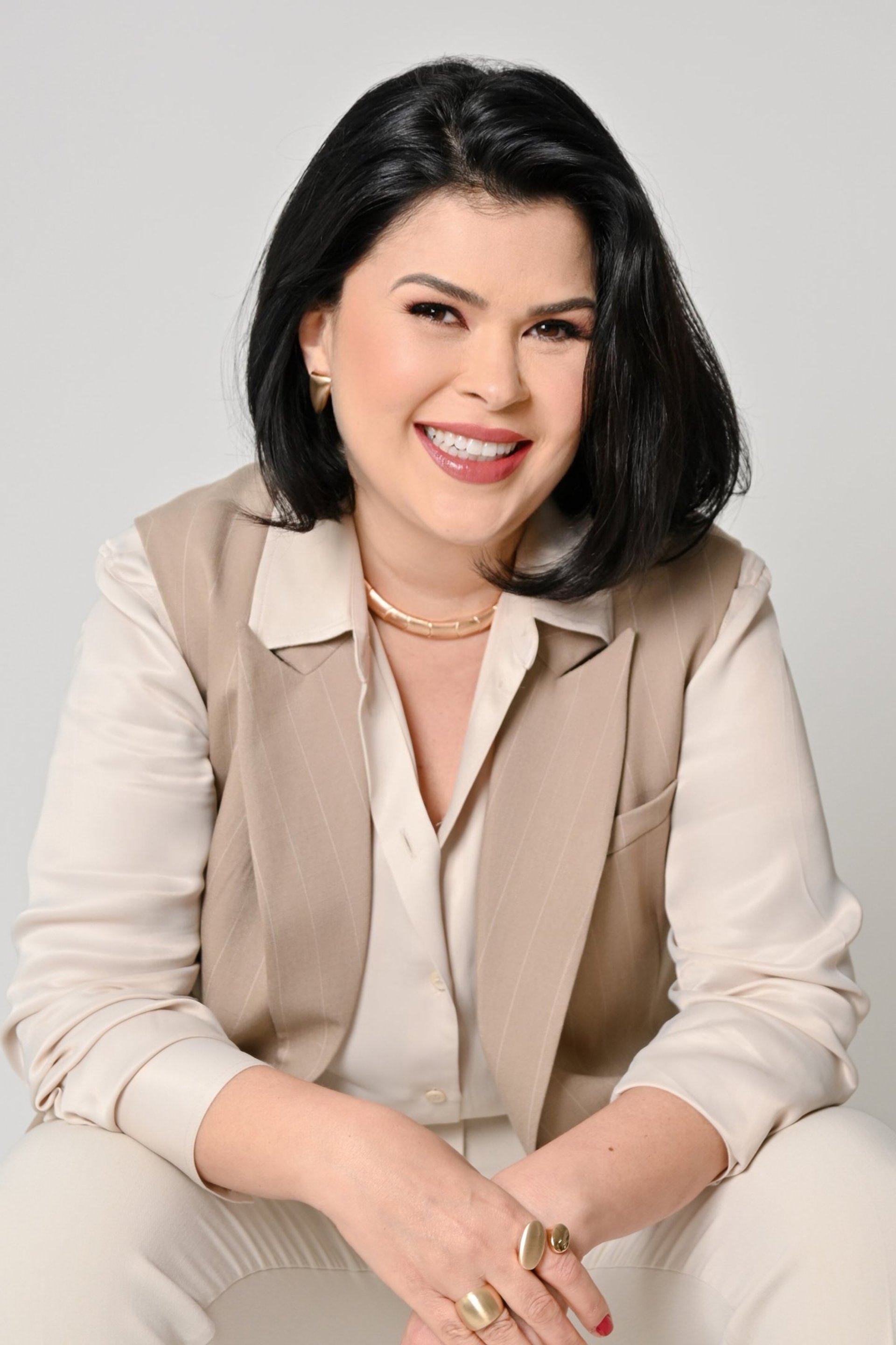 gray computer monitor