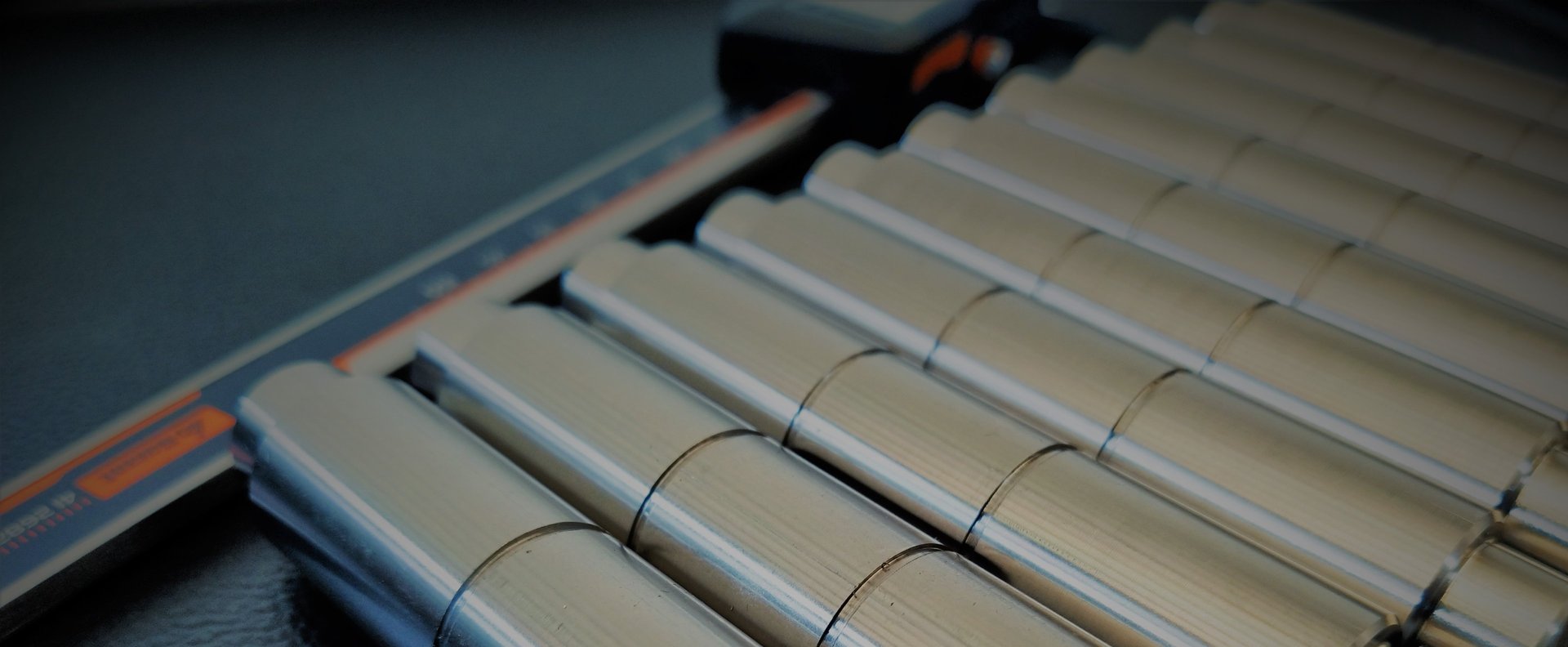 black and white bed linen