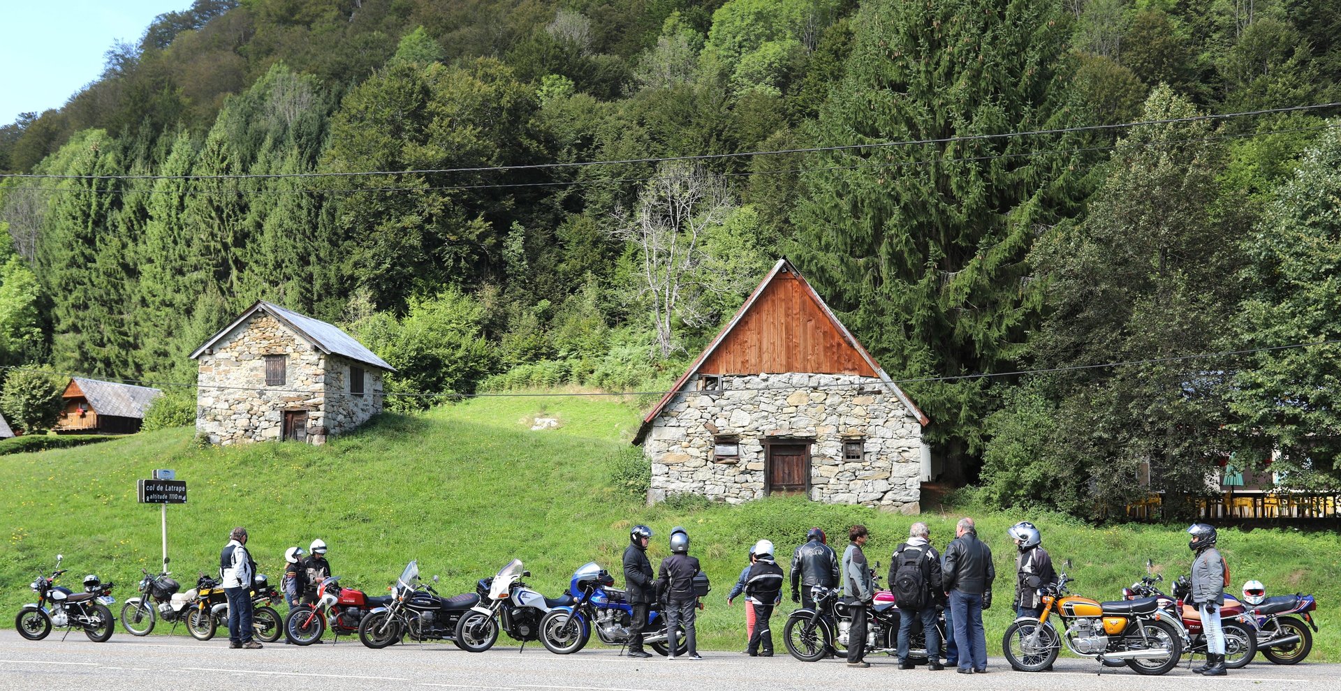 black and brown leather padded tub sofa