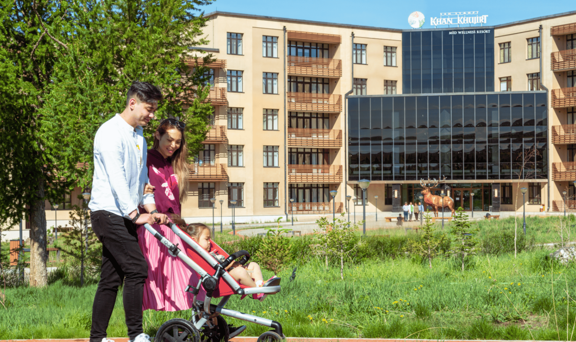 people sitting on grass field during daytime