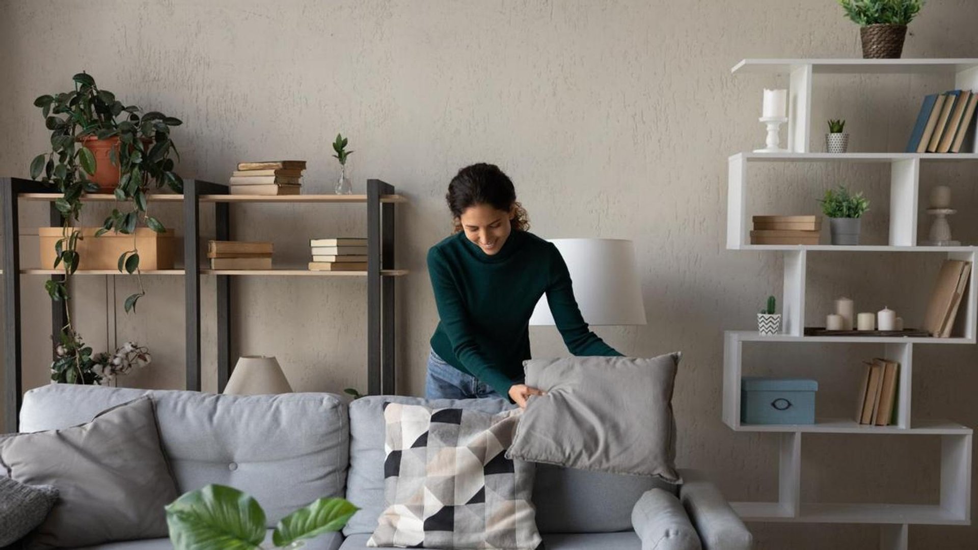 black and white bed linen