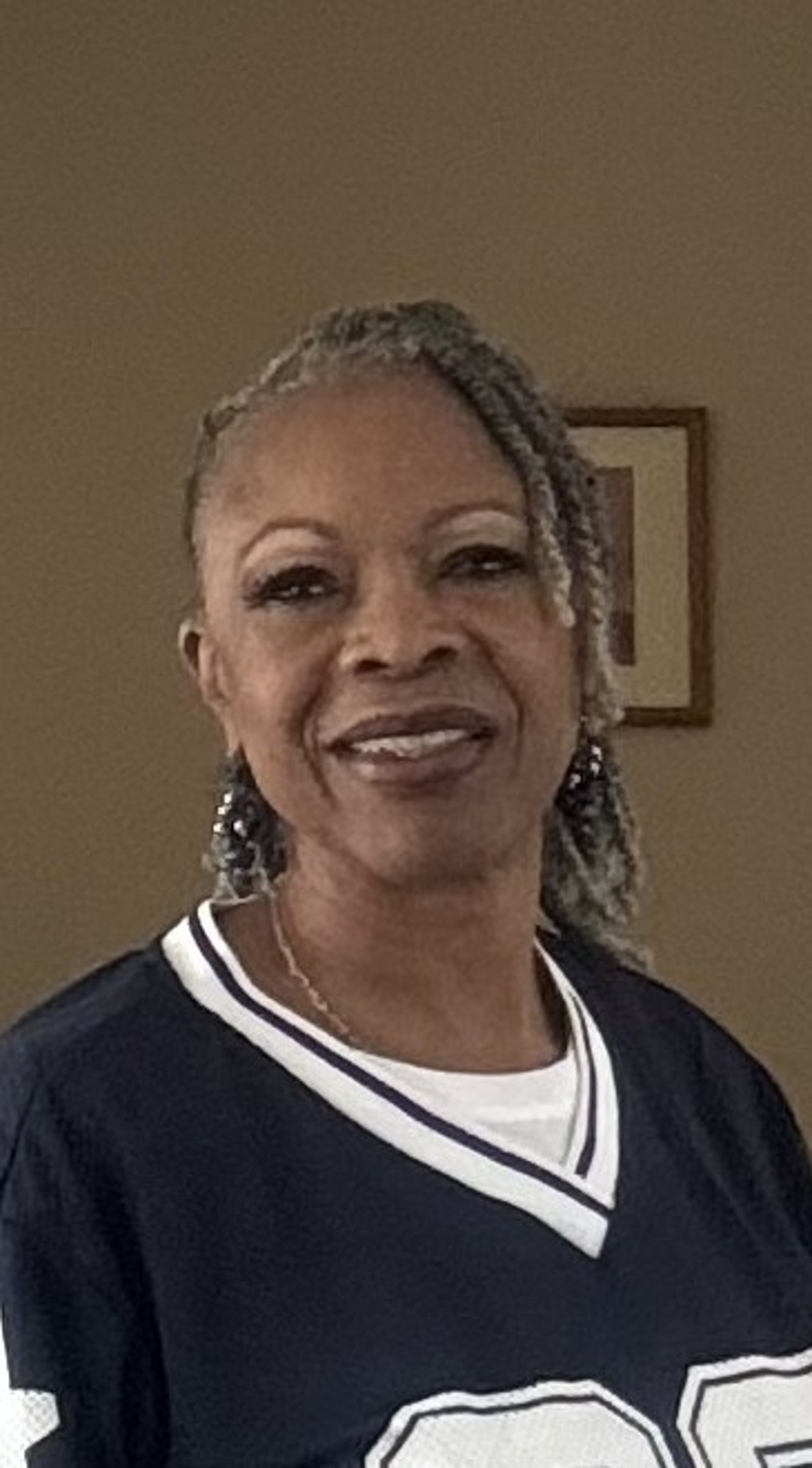 gray computer monitor