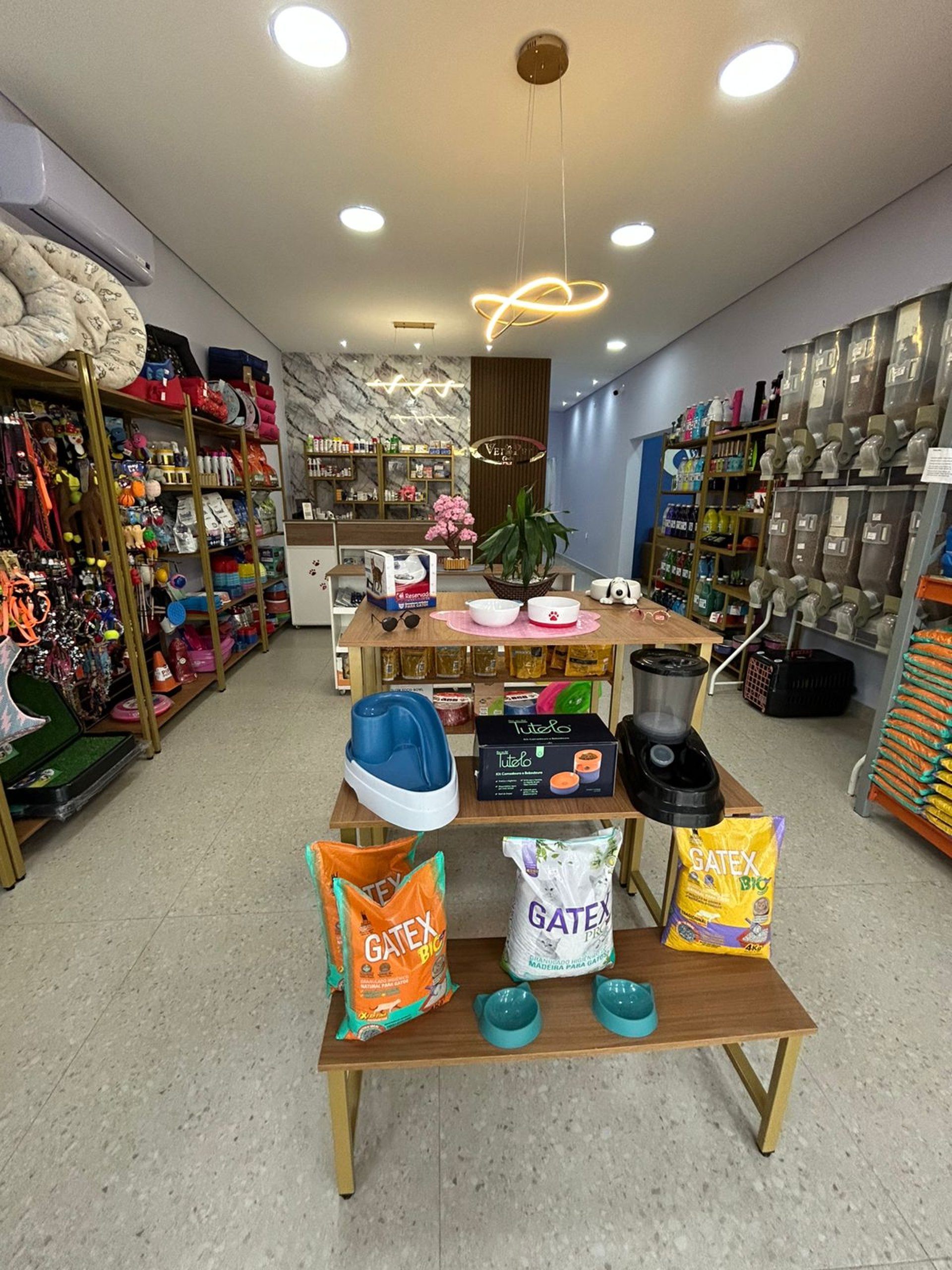 black and brown leather padded tub sofa