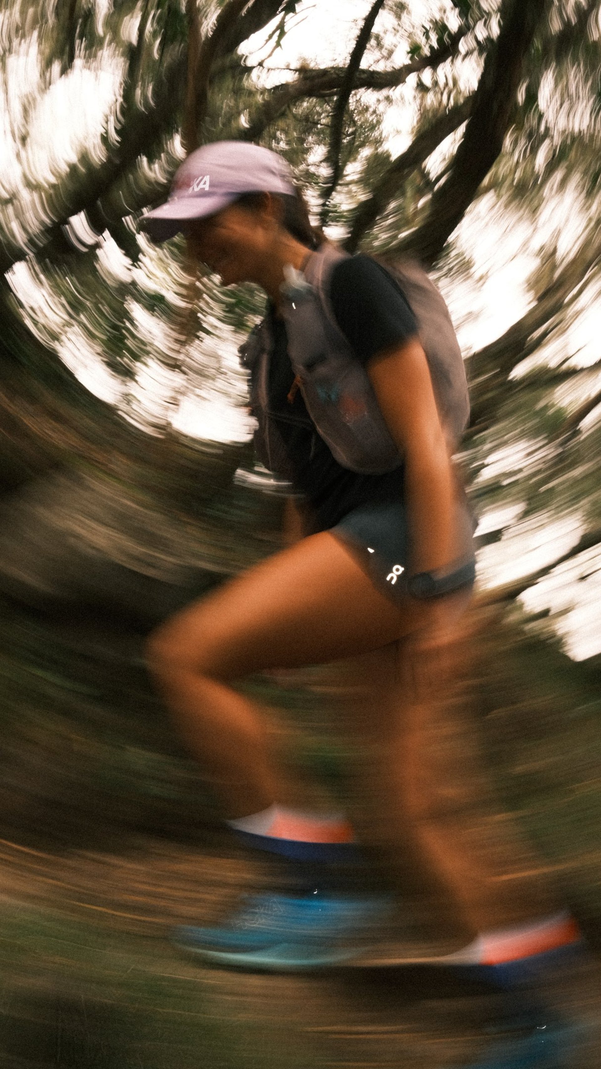 gray computer monitor