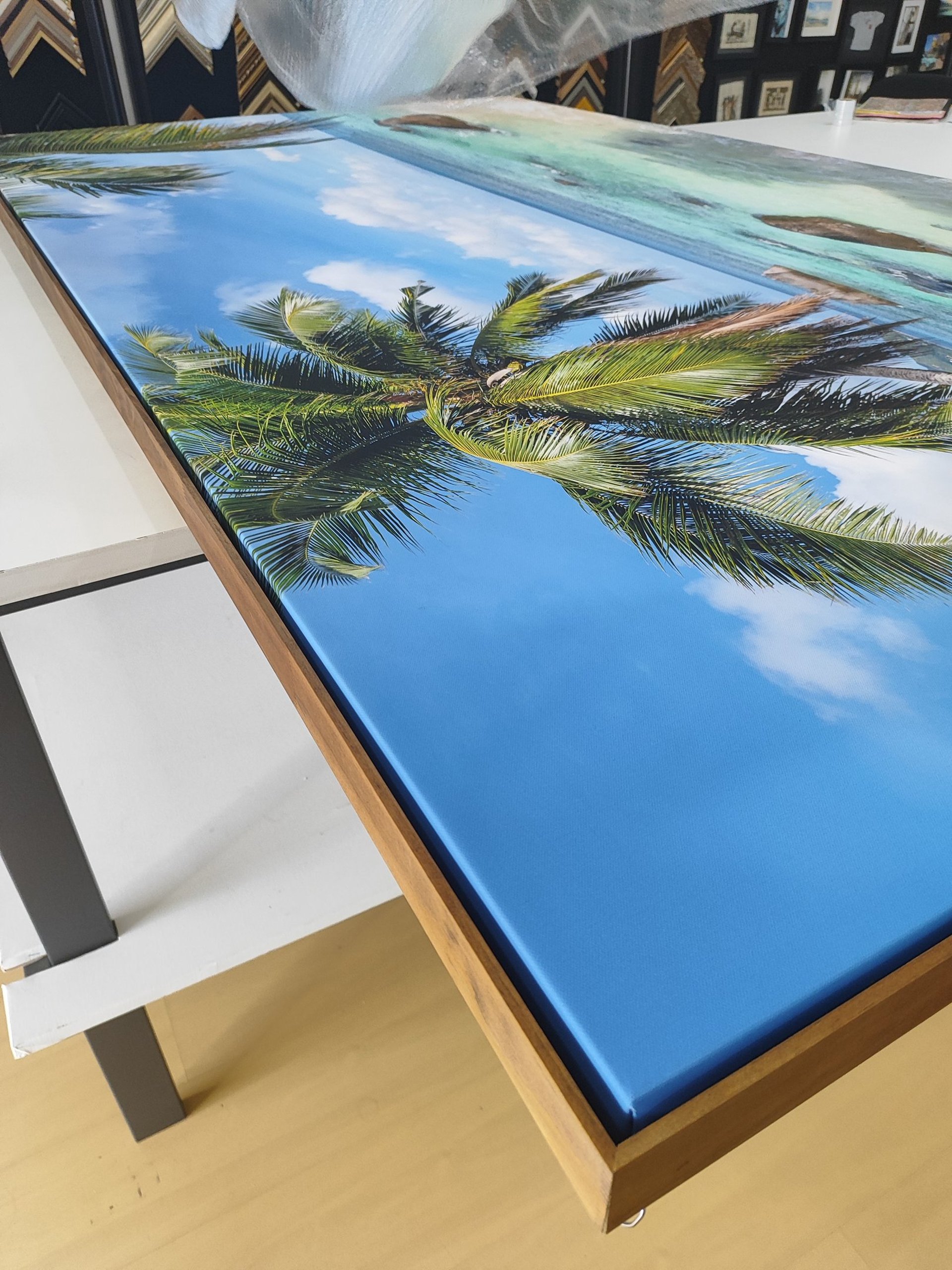 black and white bed linen