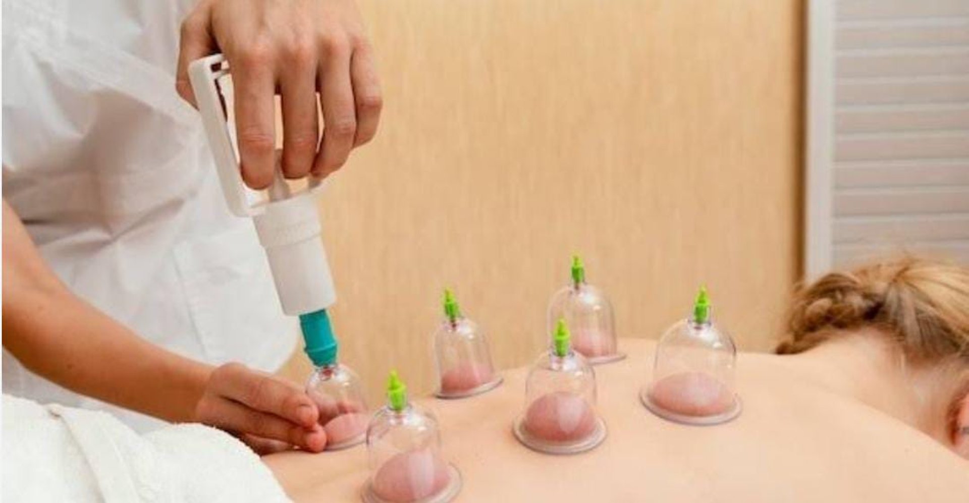 gray computer monitor