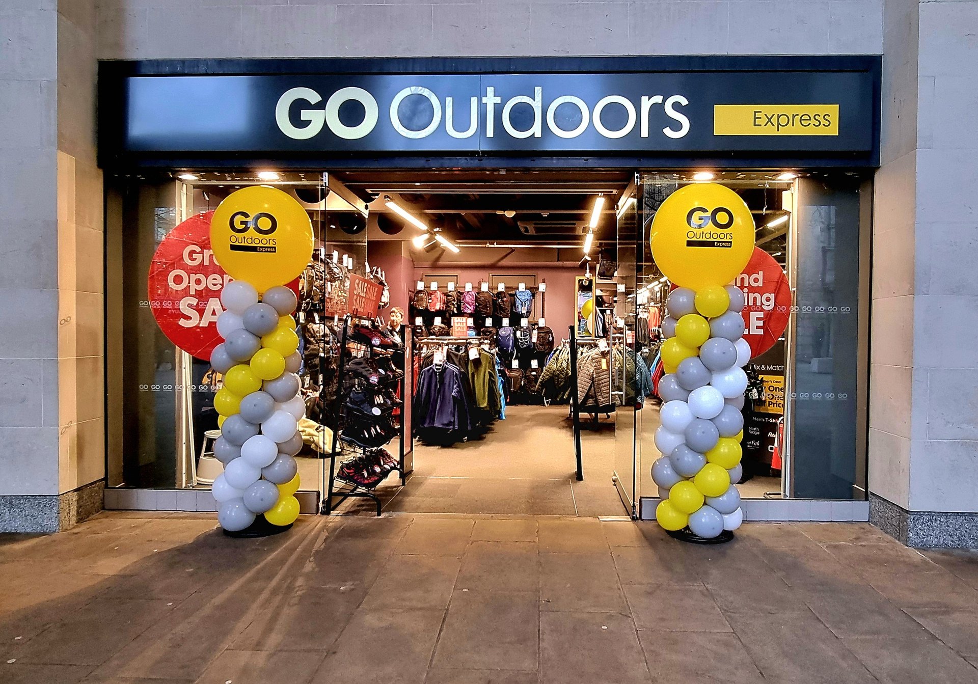 Balloons garland on company event
