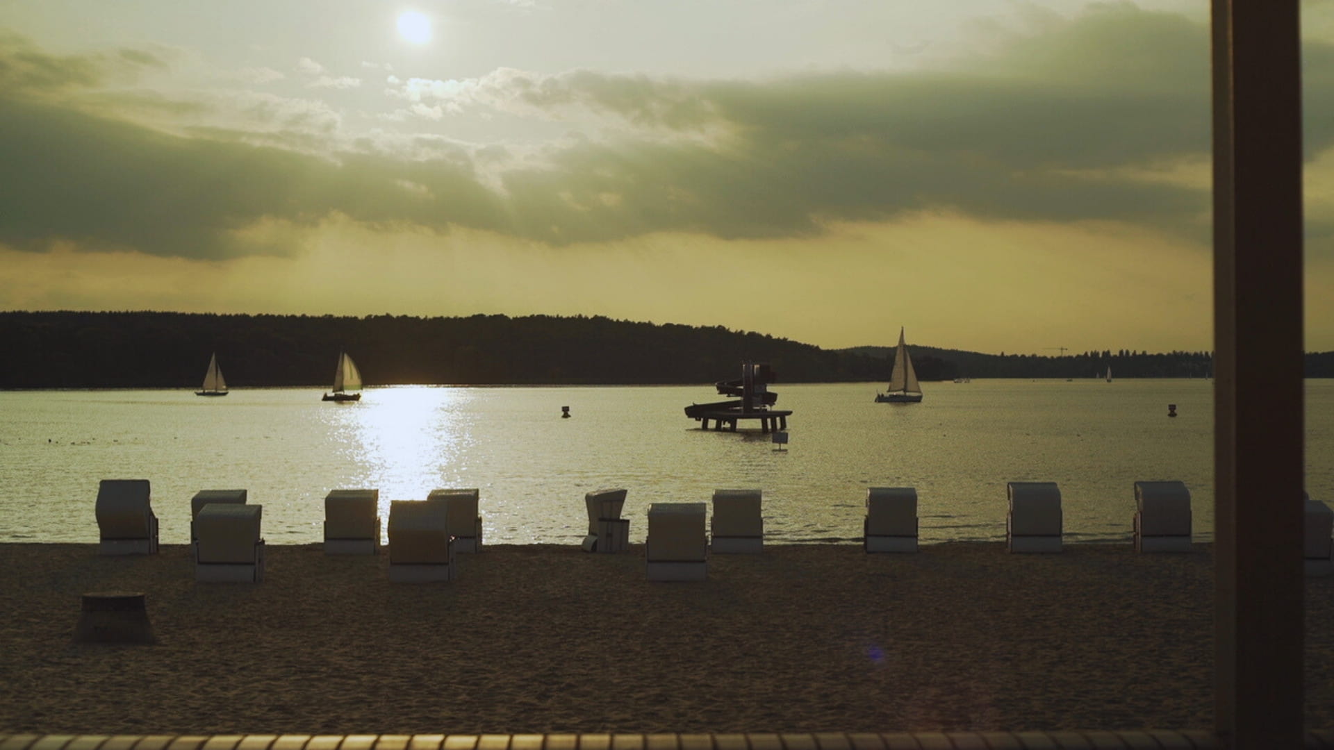 Beaches of Berlin by Tina Bikic, poetical digital story, sunset light reflecting over Wannsee Strandbad