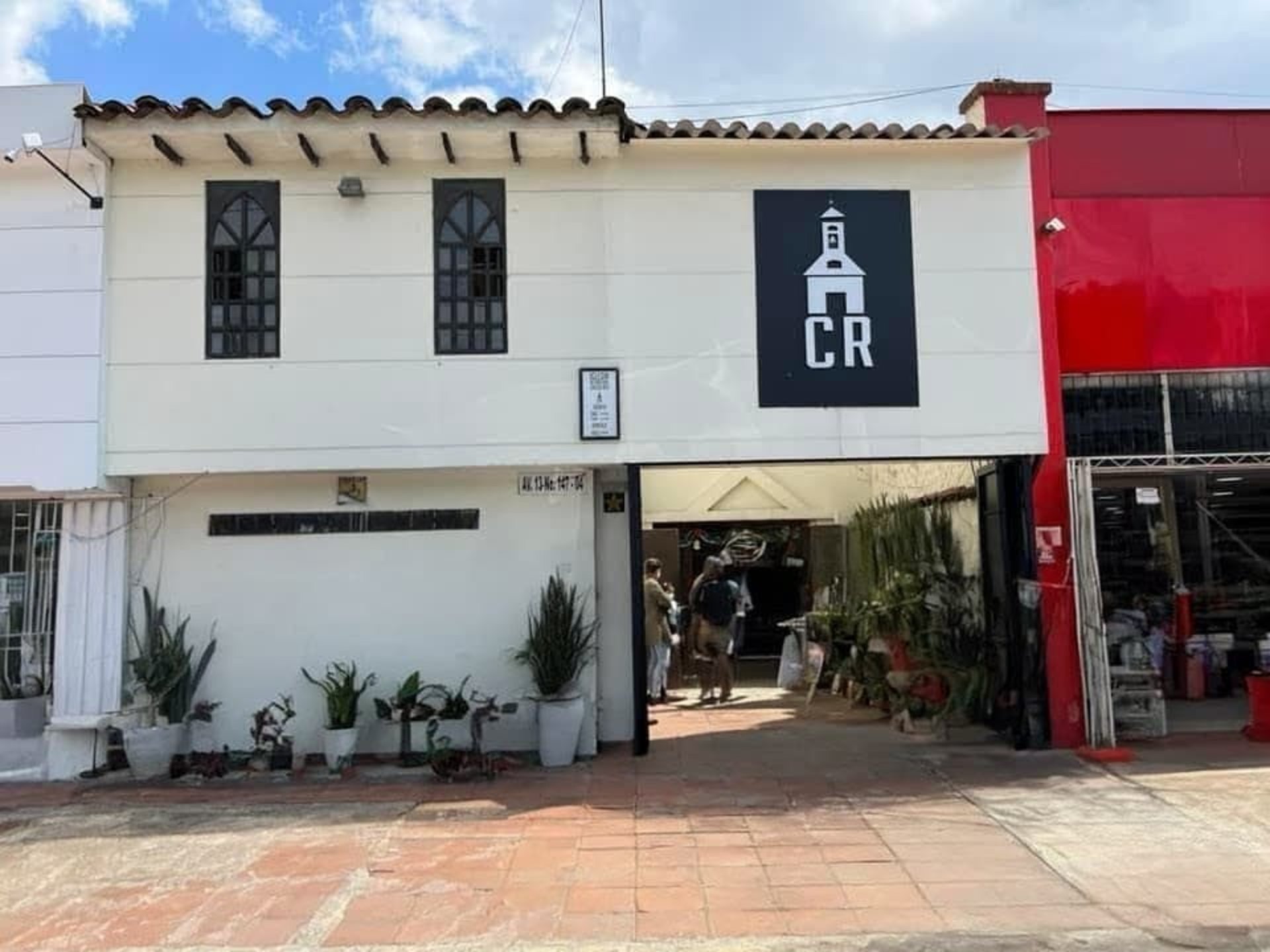 black and brown leather padded tub sofa