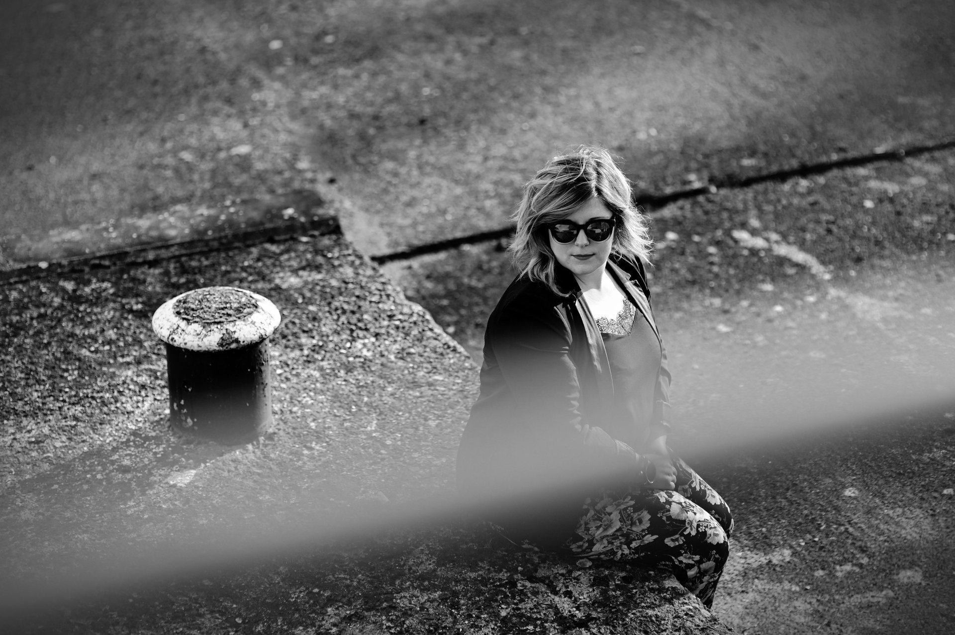 black and white bed linen