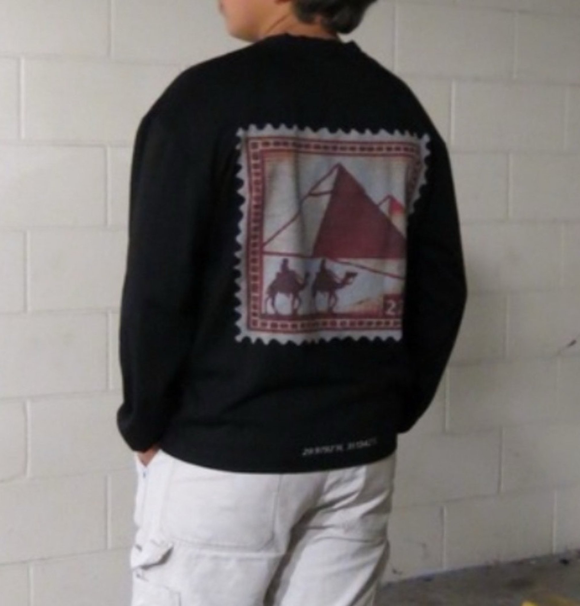 black and white bed linen