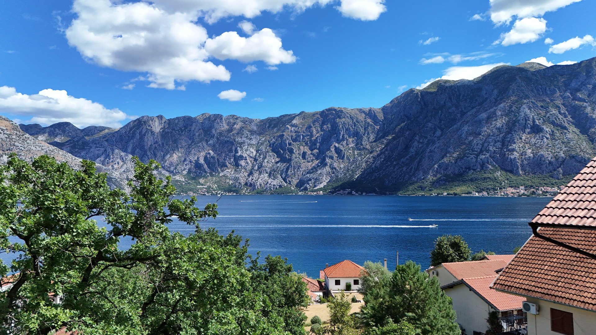 black and brown leather padded tub sofa
