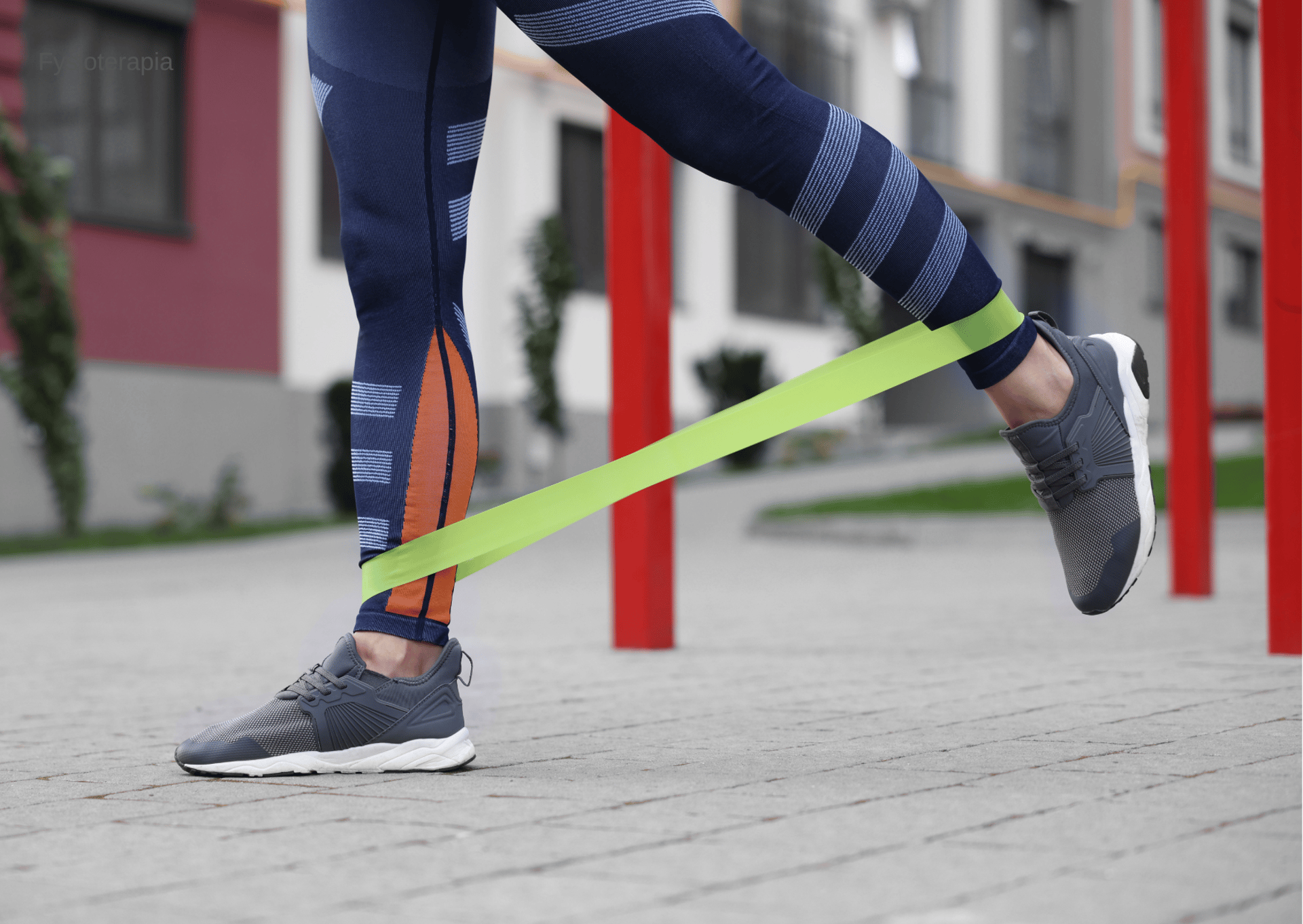 woman exercising in stage during daytime