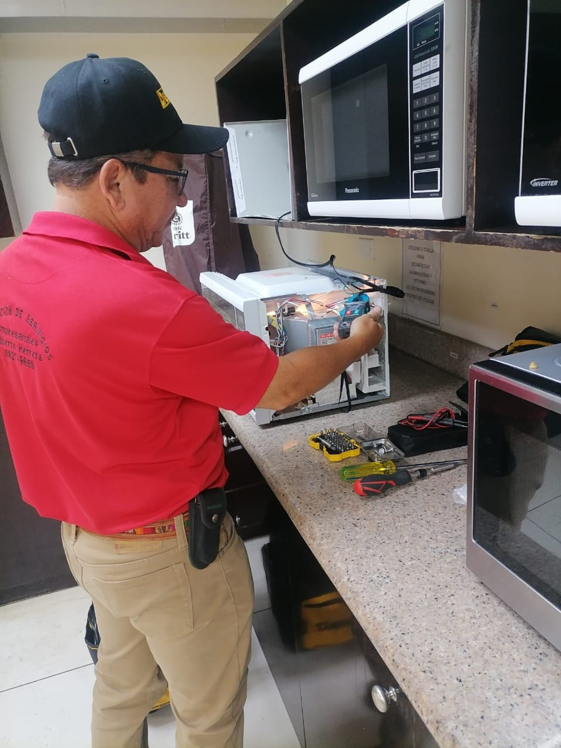 black and brown leather padded tub sofa