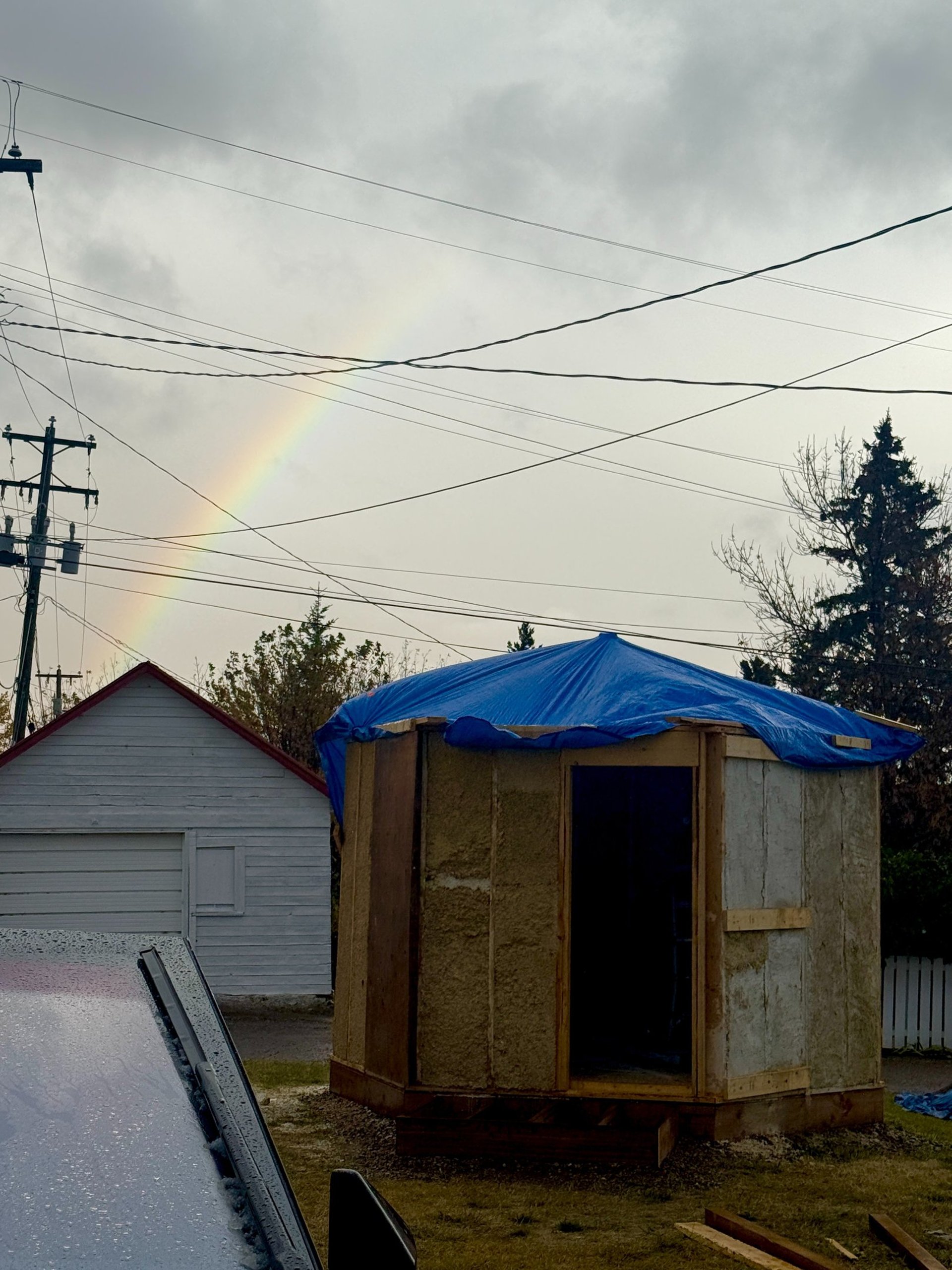 black and brown leather padded tub sofa