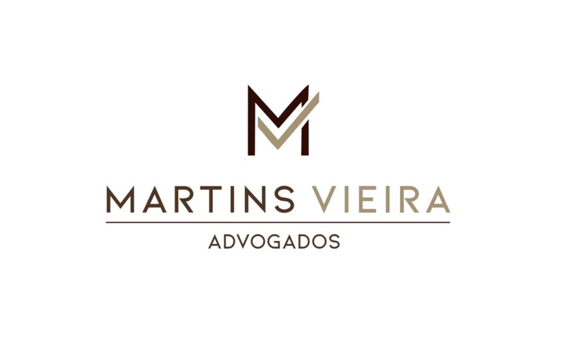 gray computer monitor