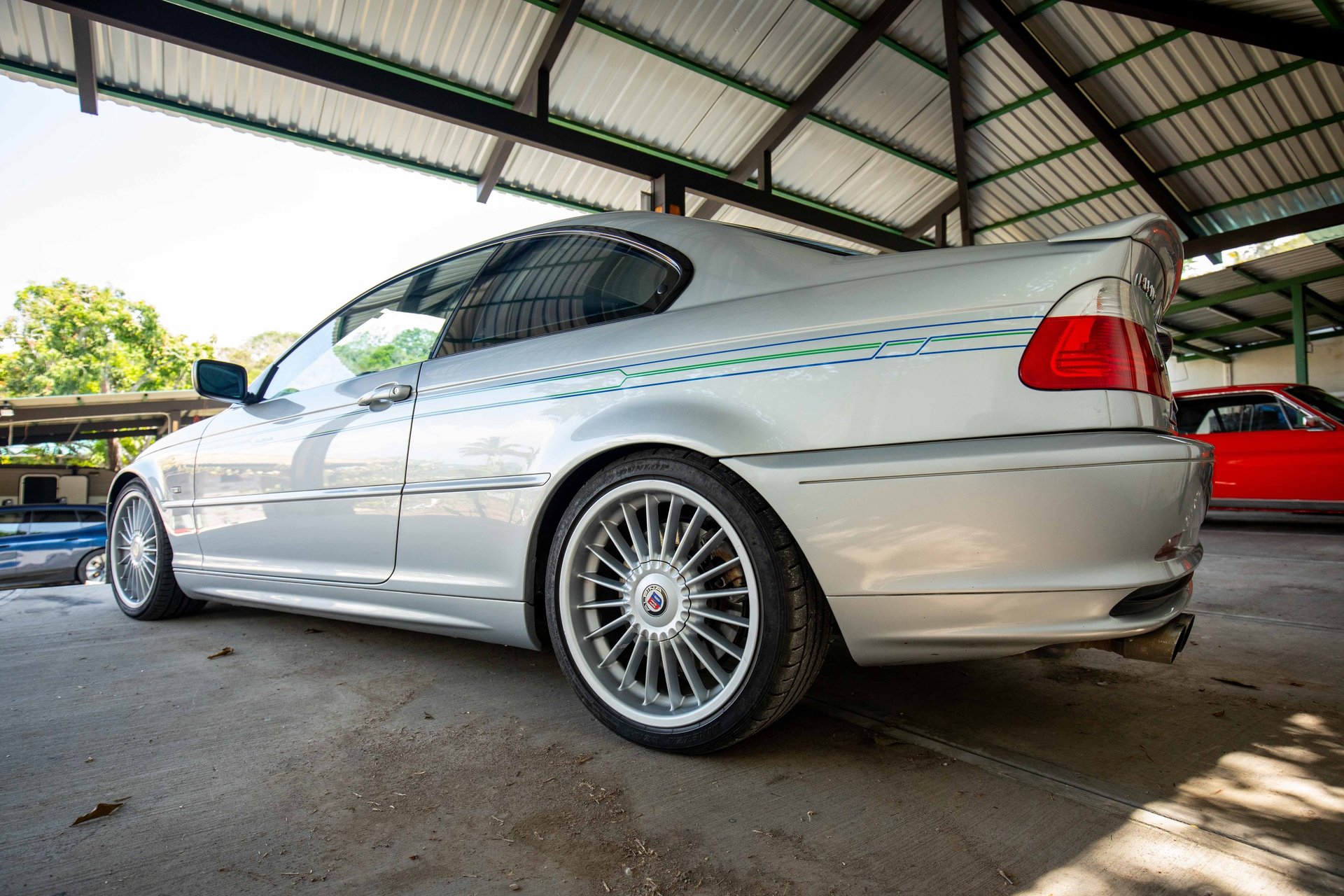 black and white bed linen