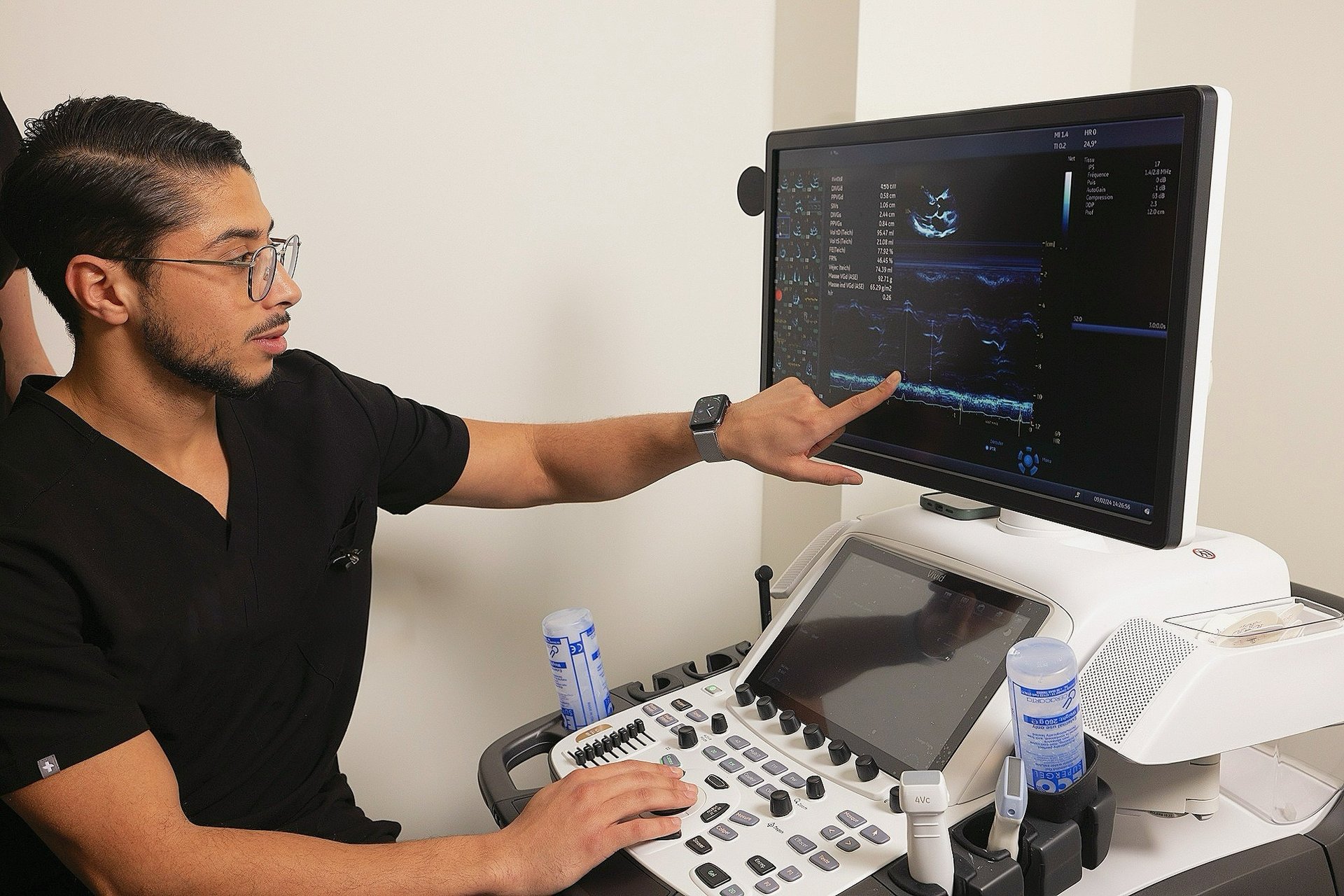 black and white bed linen