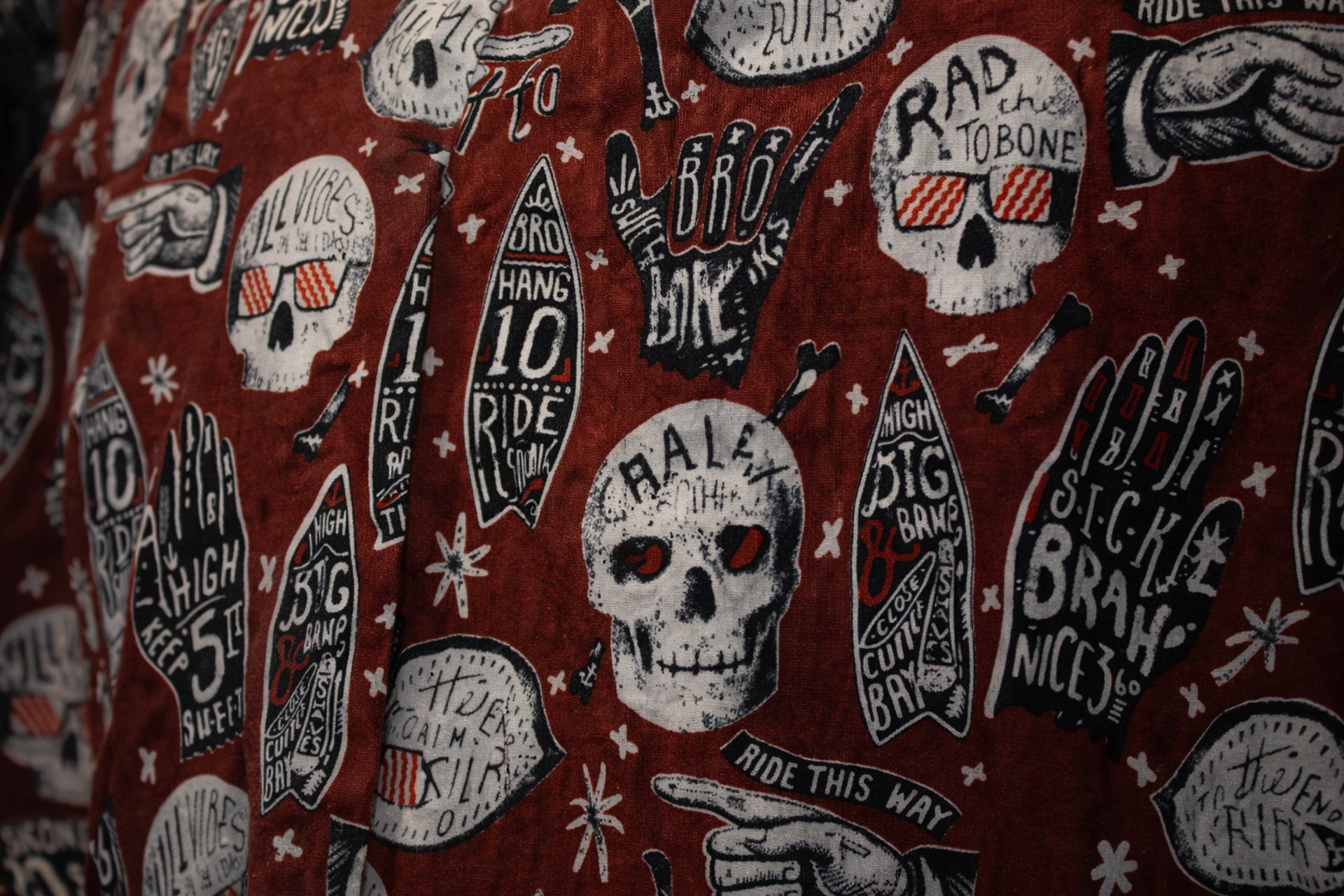 black and white bed linen