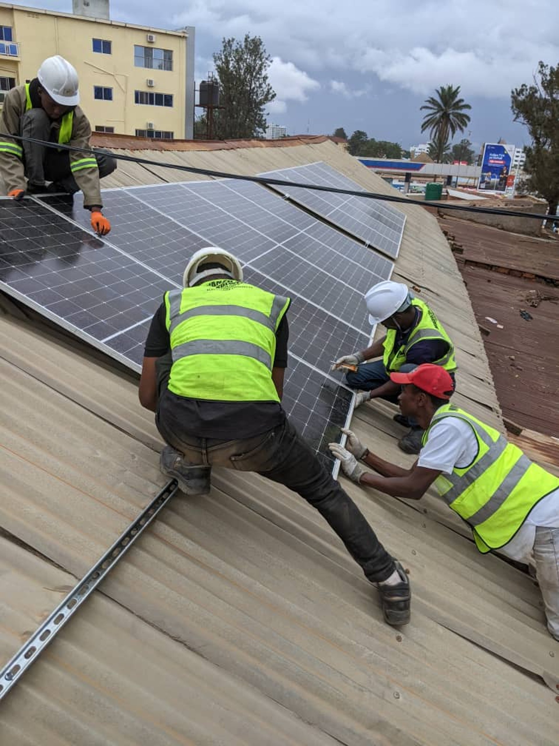 black and brown leather padded tub sofa
