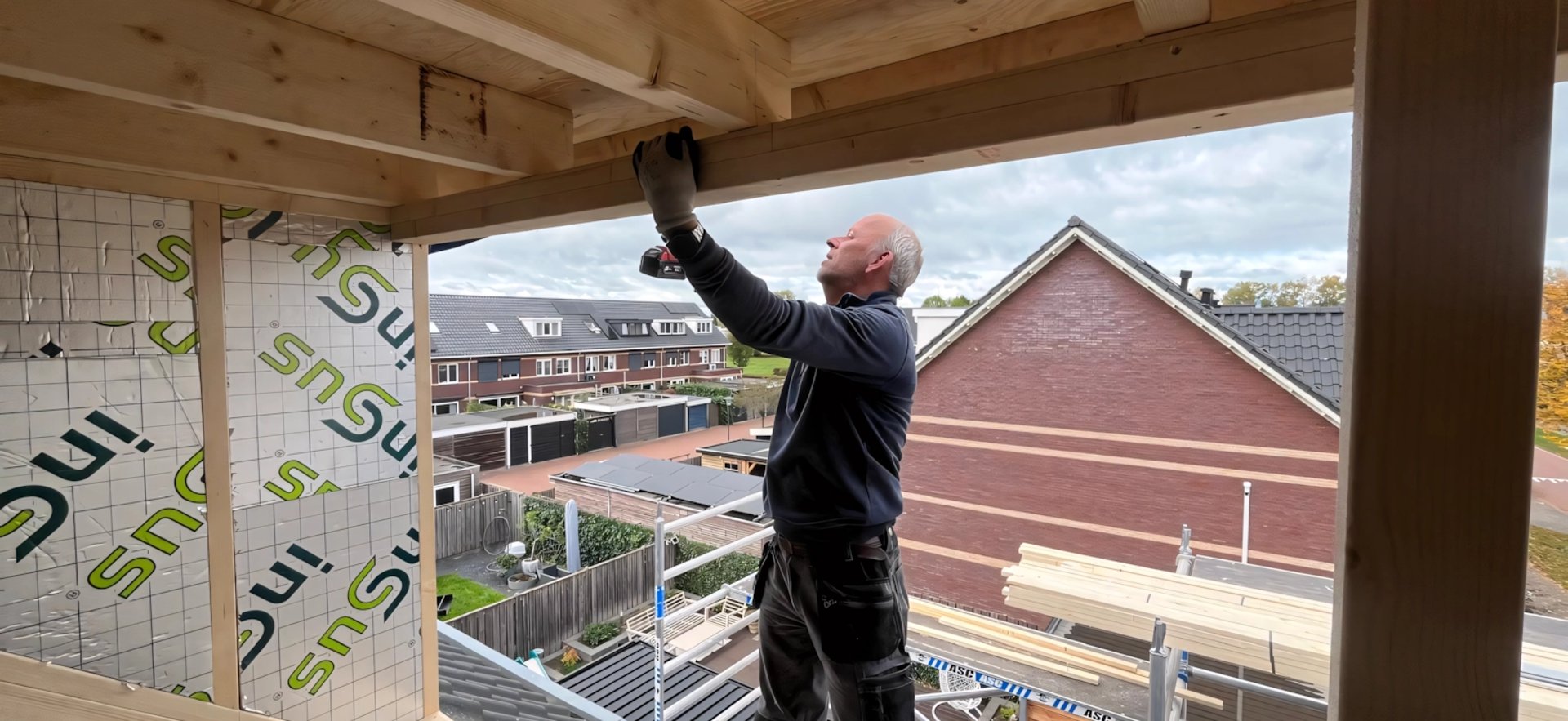 black and white bed linen