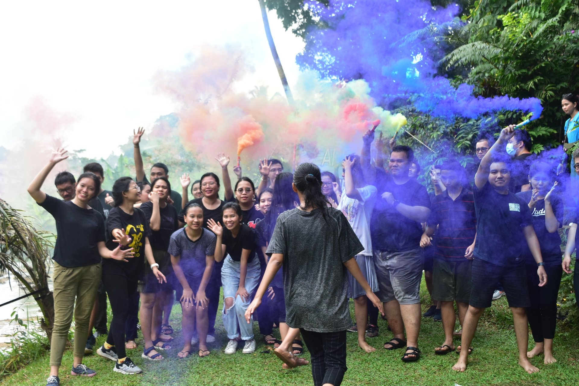 black and white bed linen