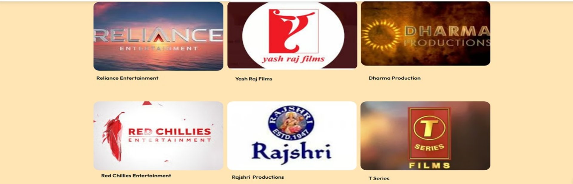 ocean waves crashing on shore during daytime