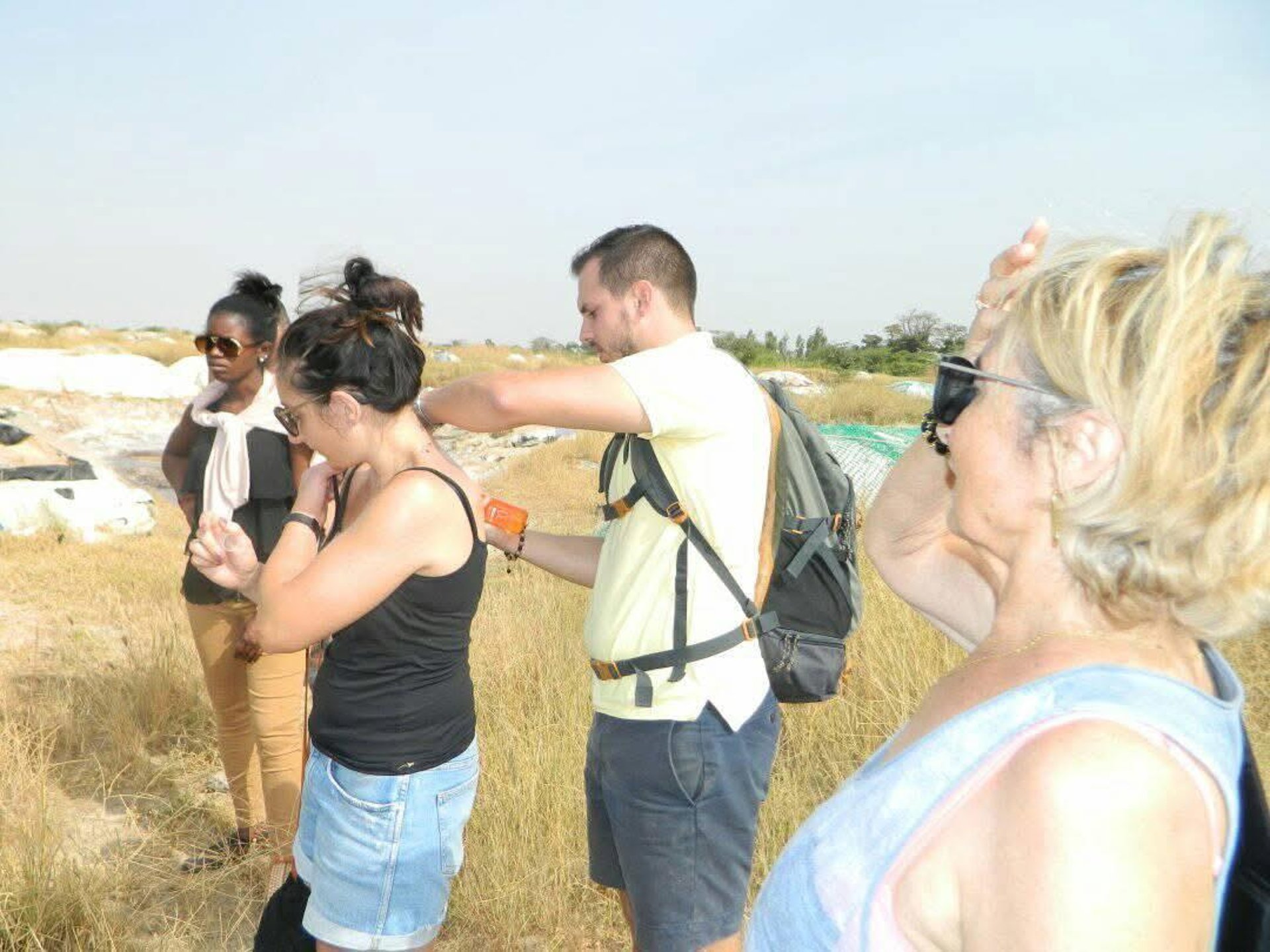 black and white bed linen