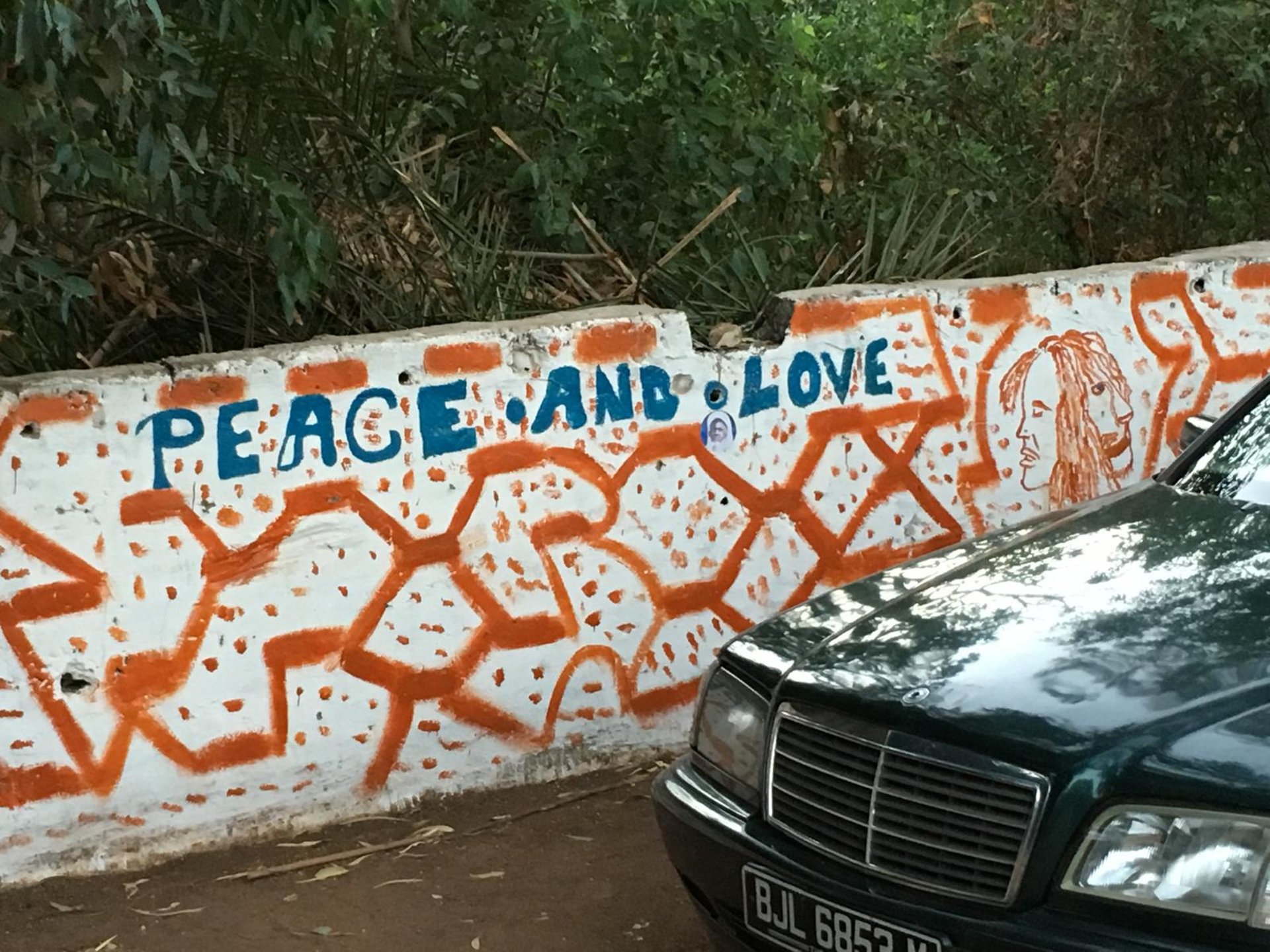 black and white bed linen