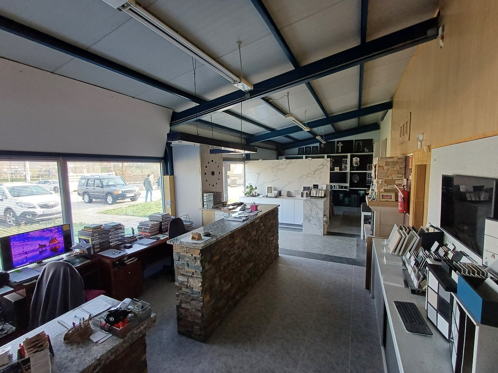 oficina marmoles salces