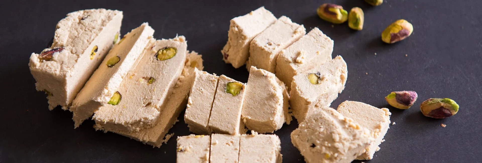 Aroma Delikatessen Griechisches Tahini und Halva
