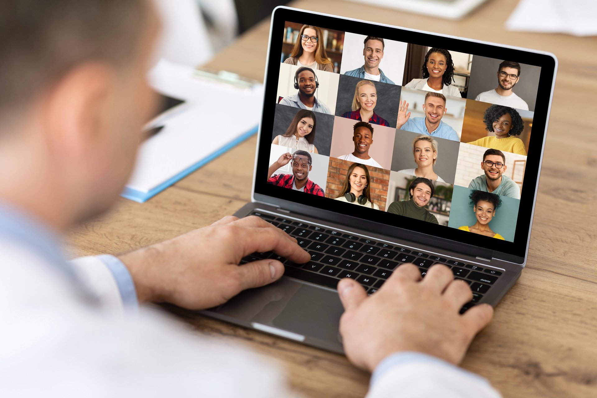 black and white bed linen