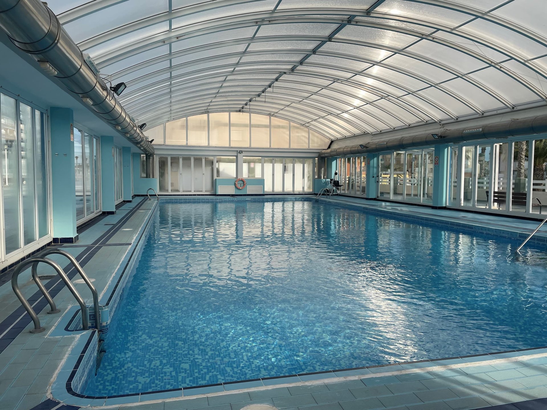 Piscina climatizada Marina Azul I Tavernes