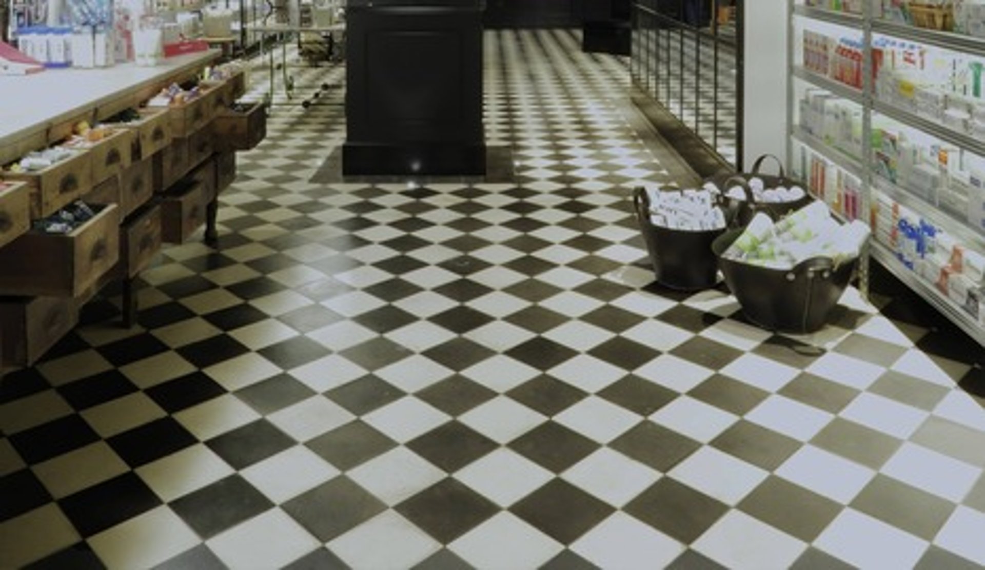 carreaux de ciment noir et blanc