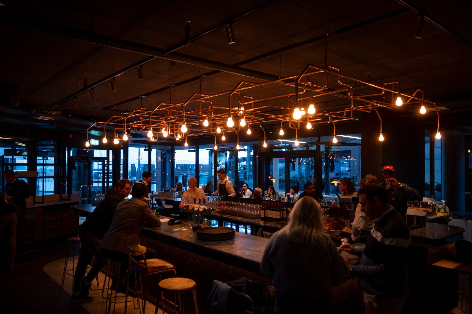 black and white bed linen