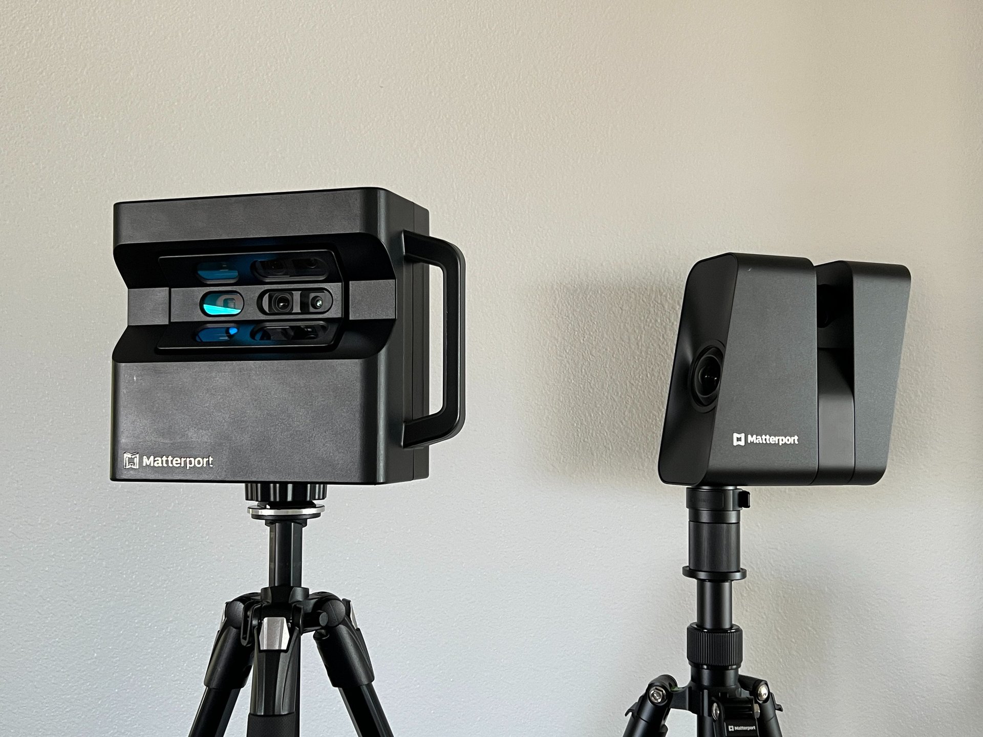 black and brown leather padded tub sofa