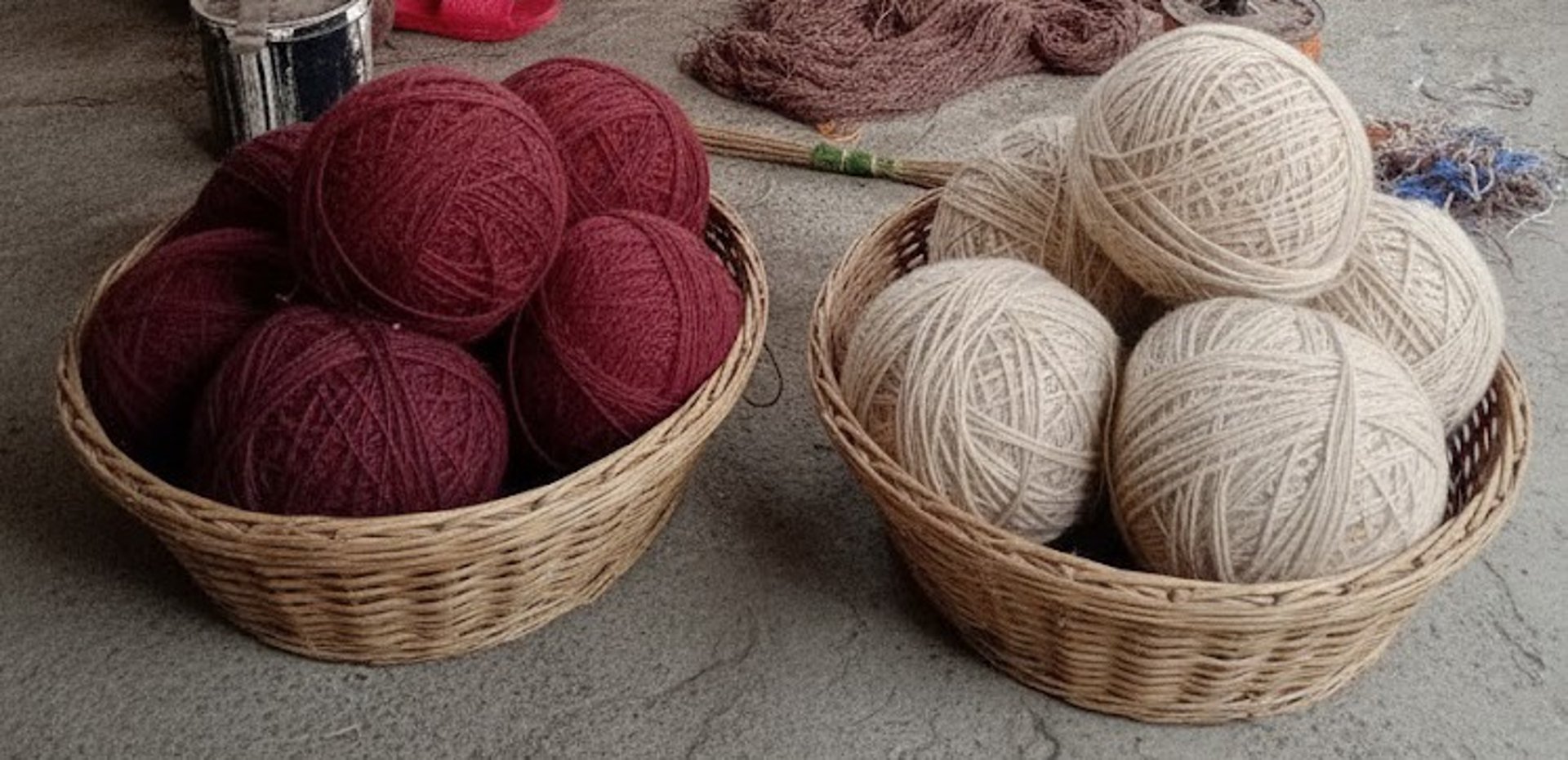 black and white bed linen