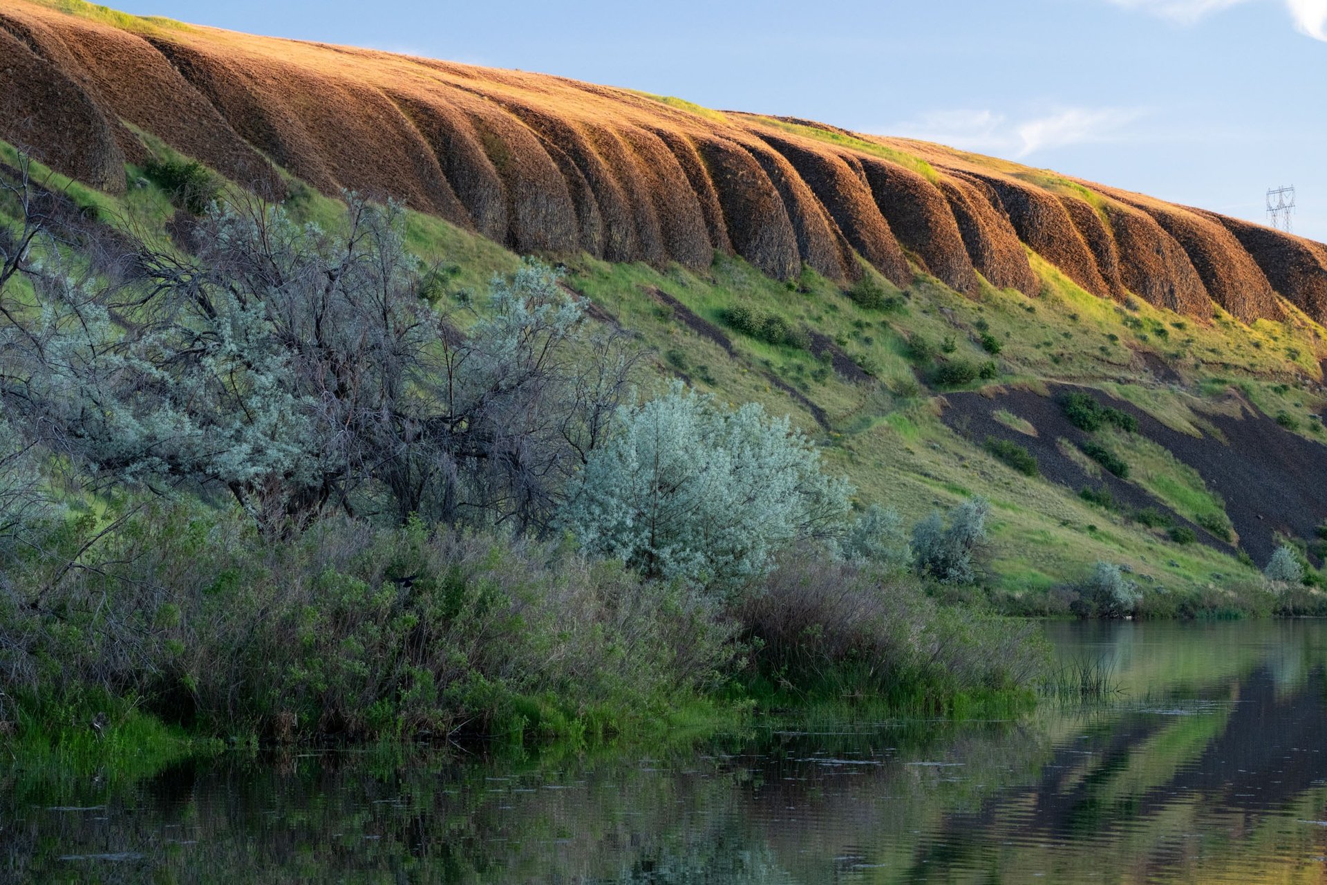 mountain range under blue sky