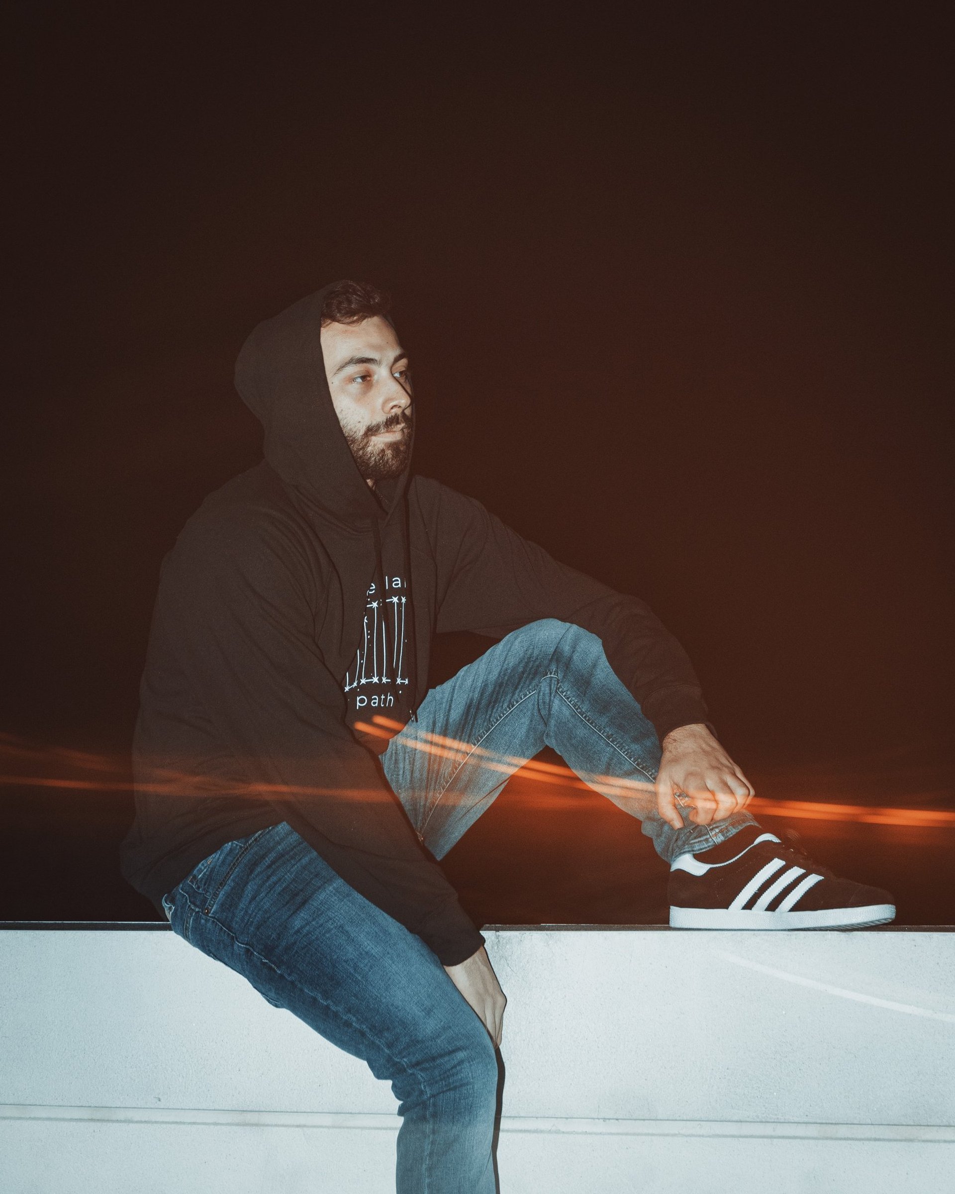 black and white bed linen